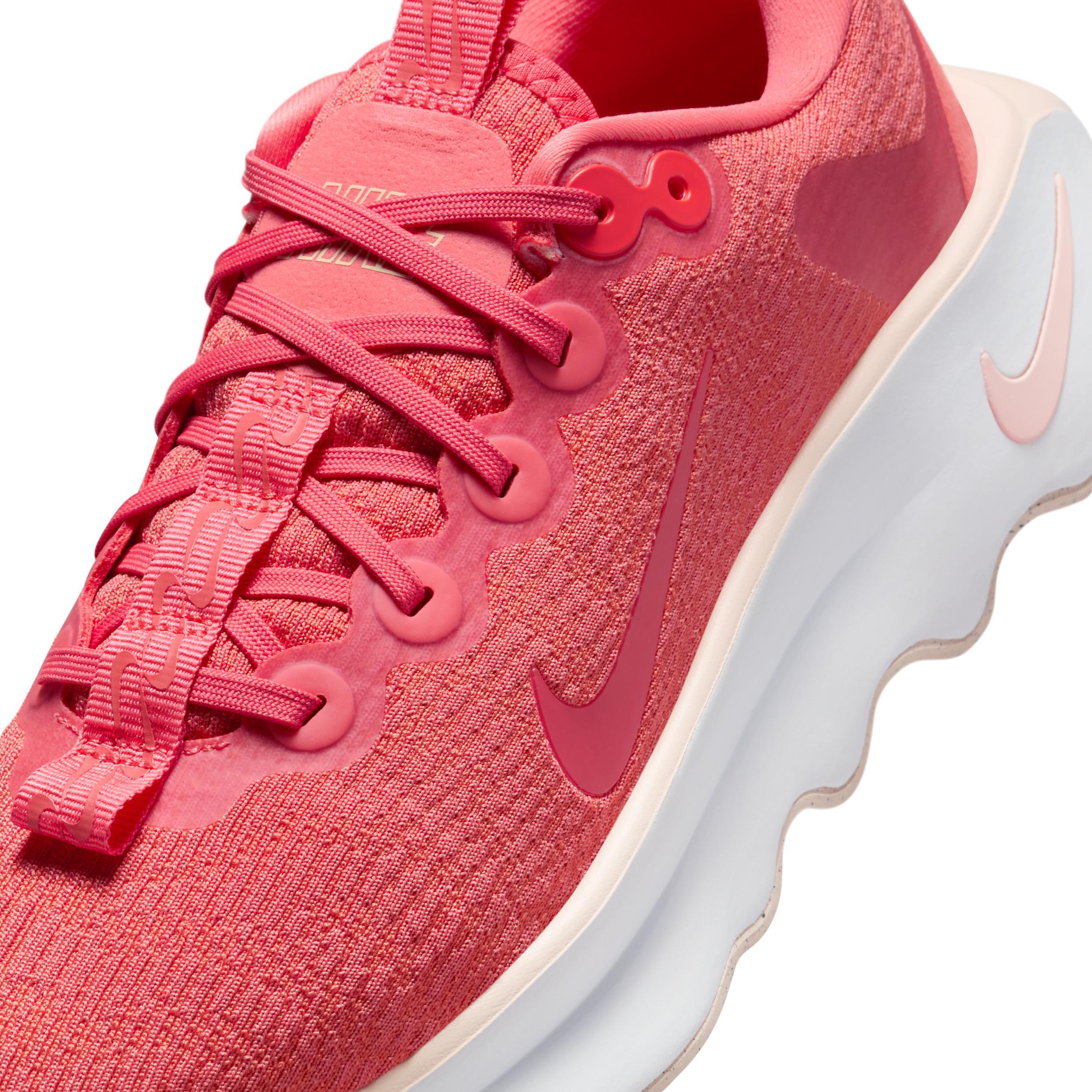 Nike Motiva Women's Walking Shoes Product Image