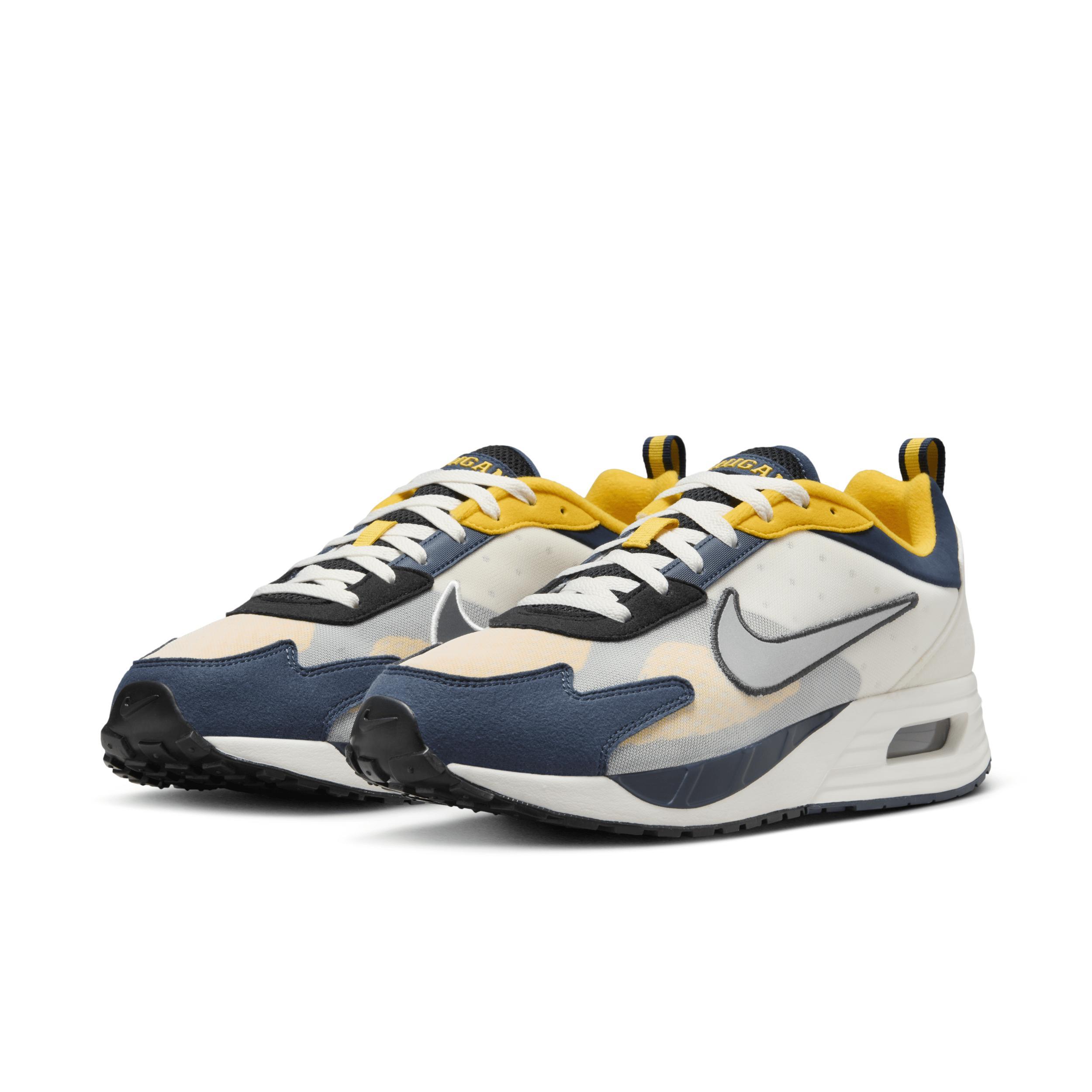 Michigan Nike Air Max Solo Men's Shoes Product Image