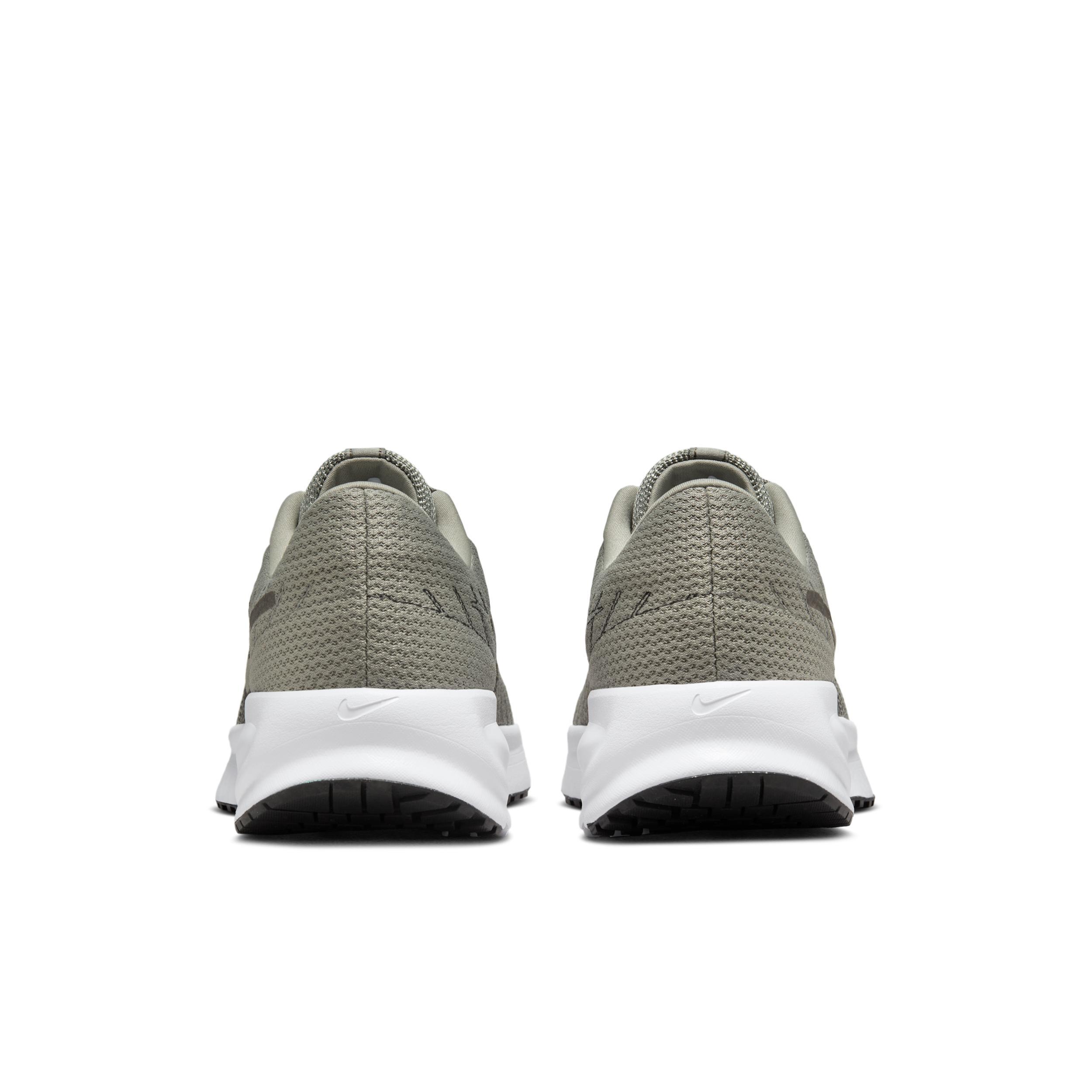 Nike Men's Run Defy Road Running Shoes Product Image