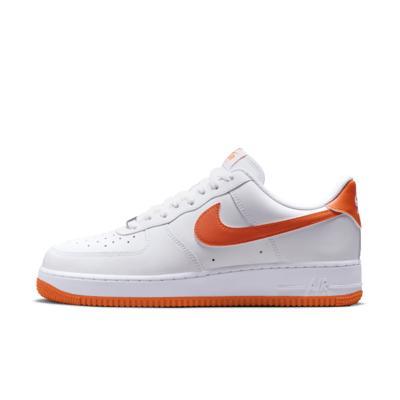 Nike Men's Air Force 1 '07 LV Shoes Product Image