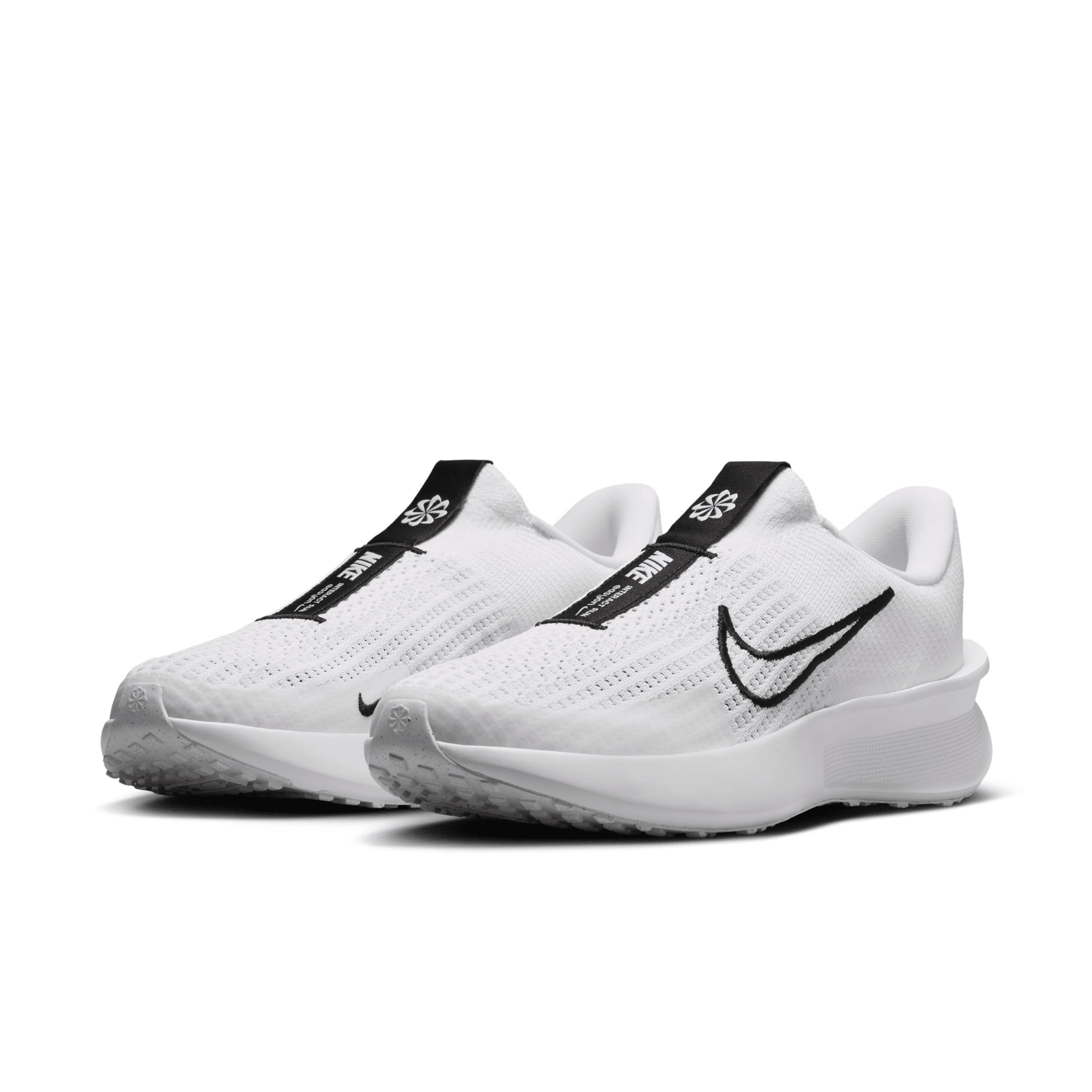 Nike Interact Run EasyOn Men's Road Running Shoes Product Image
