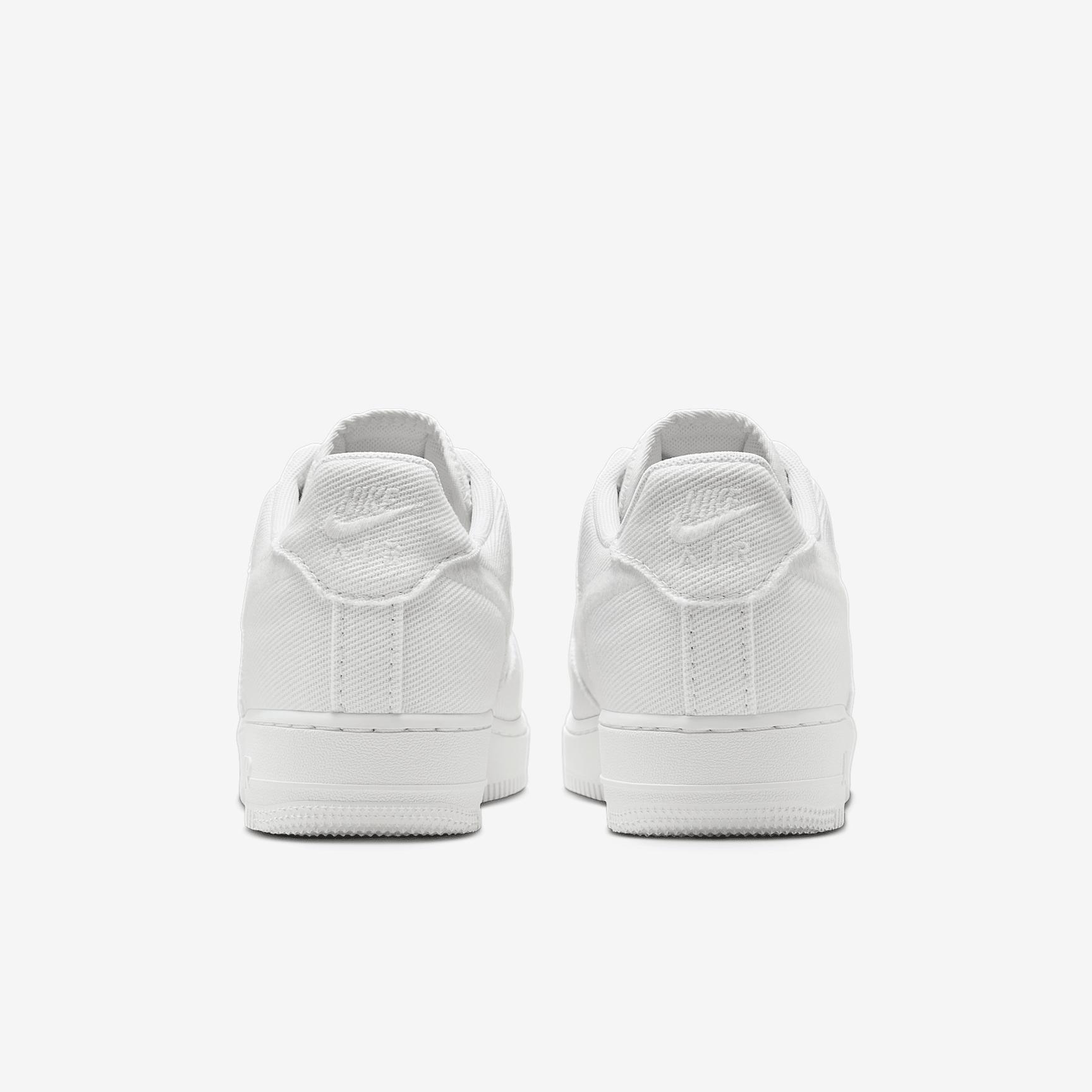 Nike Men's Air Force 1 Low Canvas Shoes Product Image