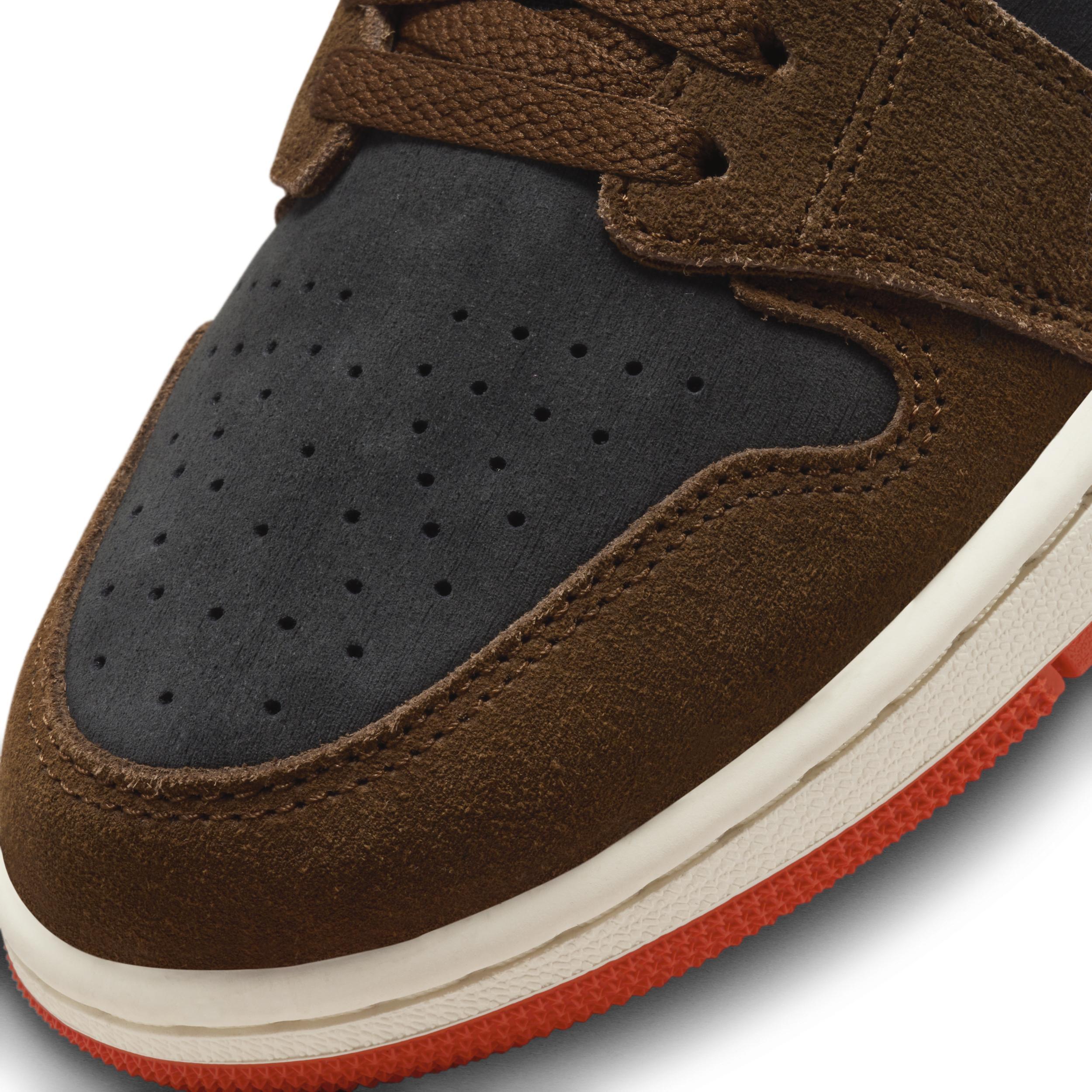 Air Jordan 1 Zoom CMFT 2 Women's Shoes Product Image