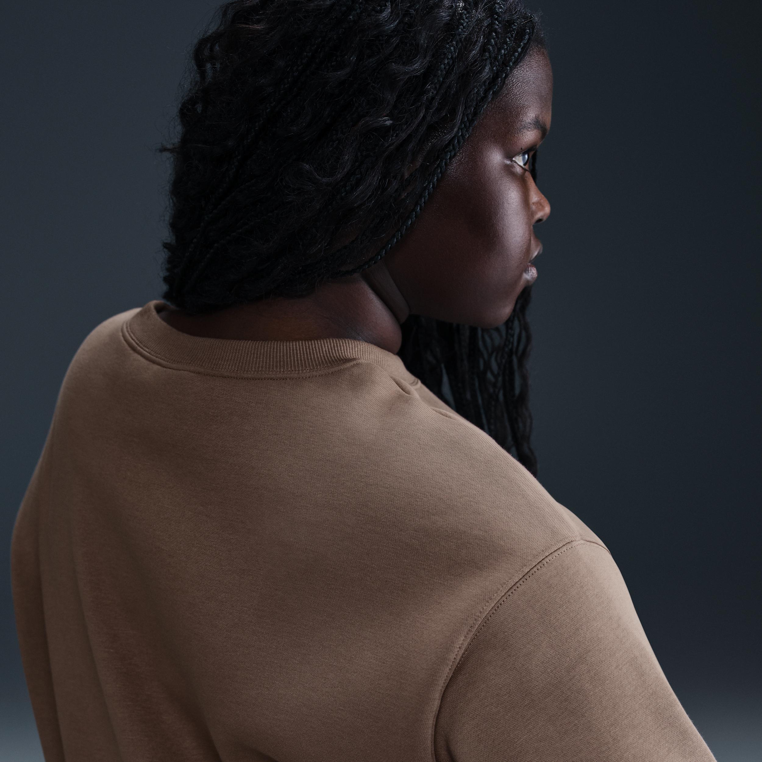 Nike Sportswear Phoenix Fleece Women's Oversized Crew-Neck Sweatshirt (Plus Size) Product Image