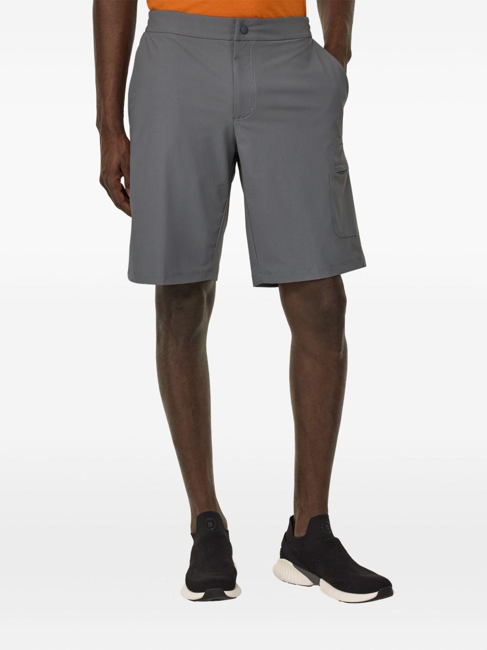 patch-pocket elasticated-waistband shorts Product Image