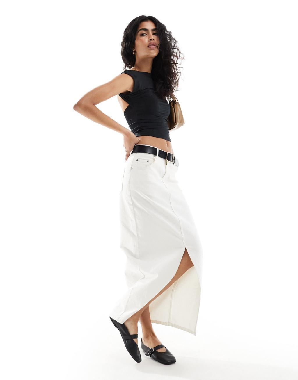 Stradivarius cap sleeve tee with open back in black Product Image