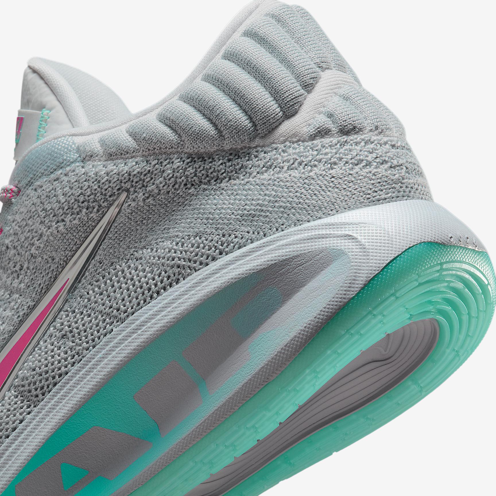 Nike G.T. Hustle 3 Basketball Shoes Product Image