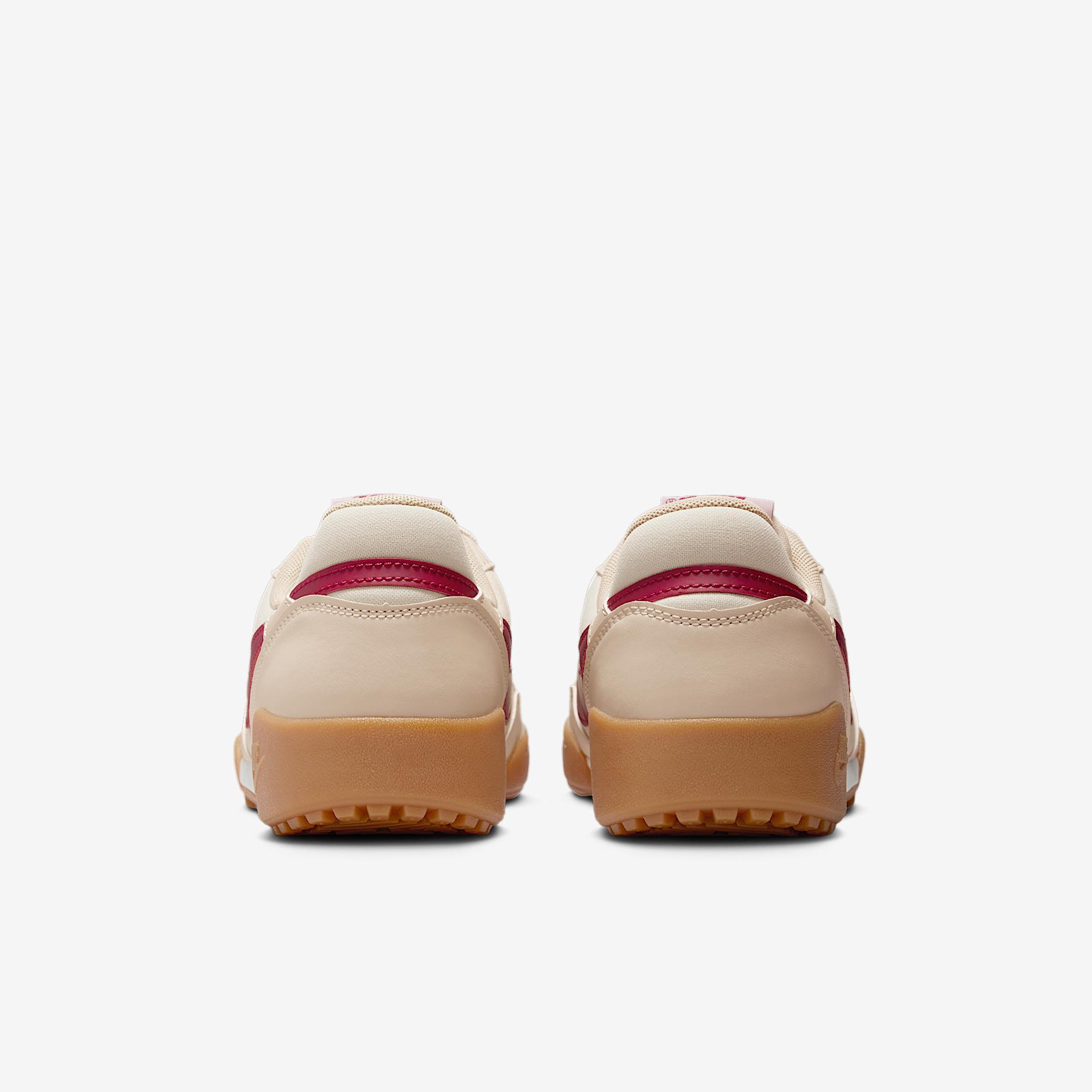 Nike Women's Terra Manta Shoes Product Image
