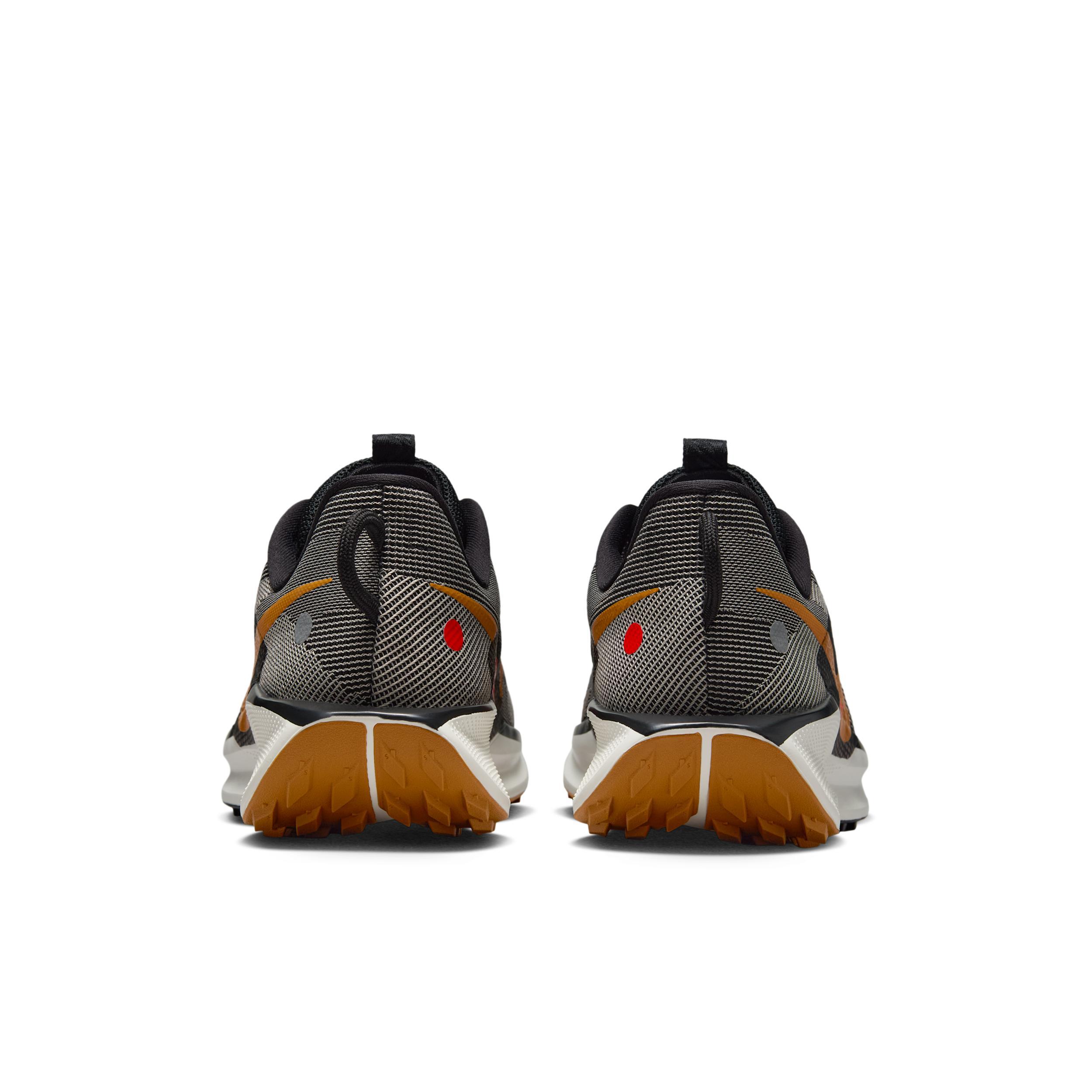 Nike Men's Pegasus Trail 5 Trail Running Shoes Product Image