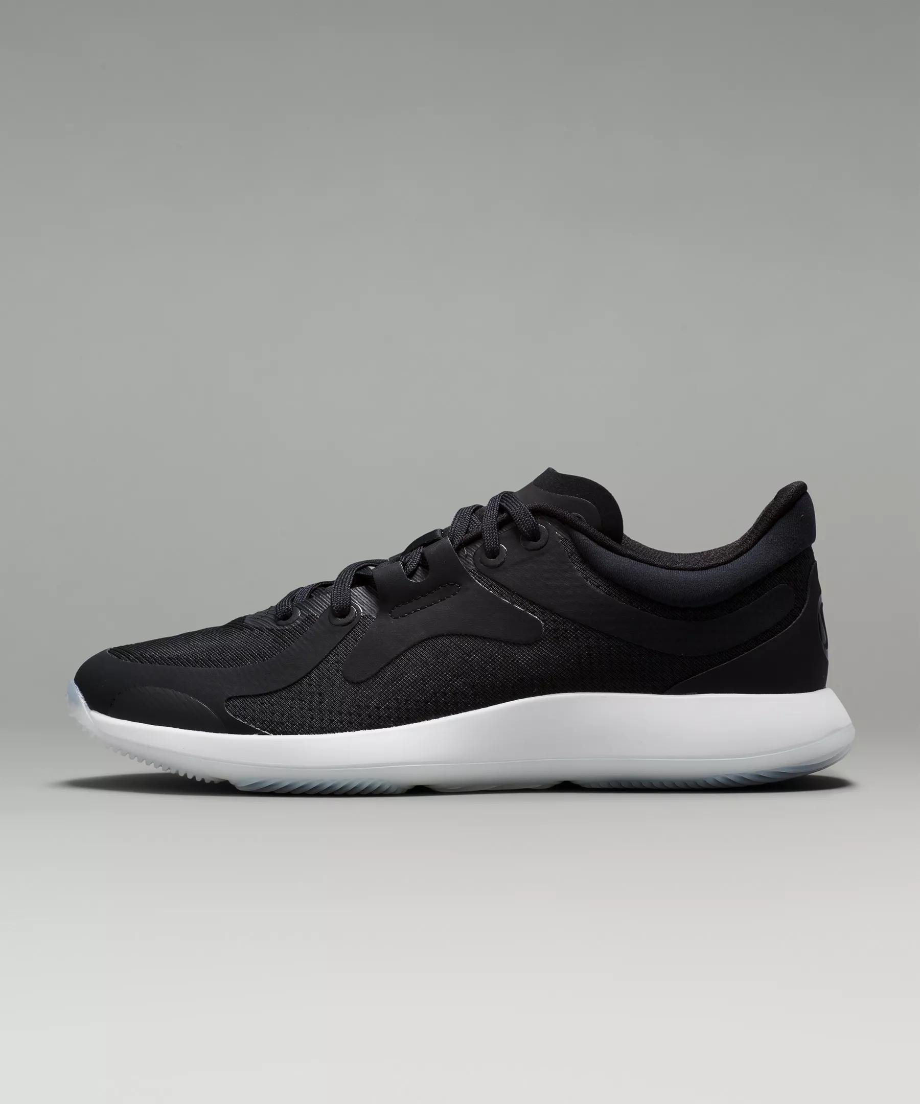 Women's Strongfeel Training Shoe Product Image