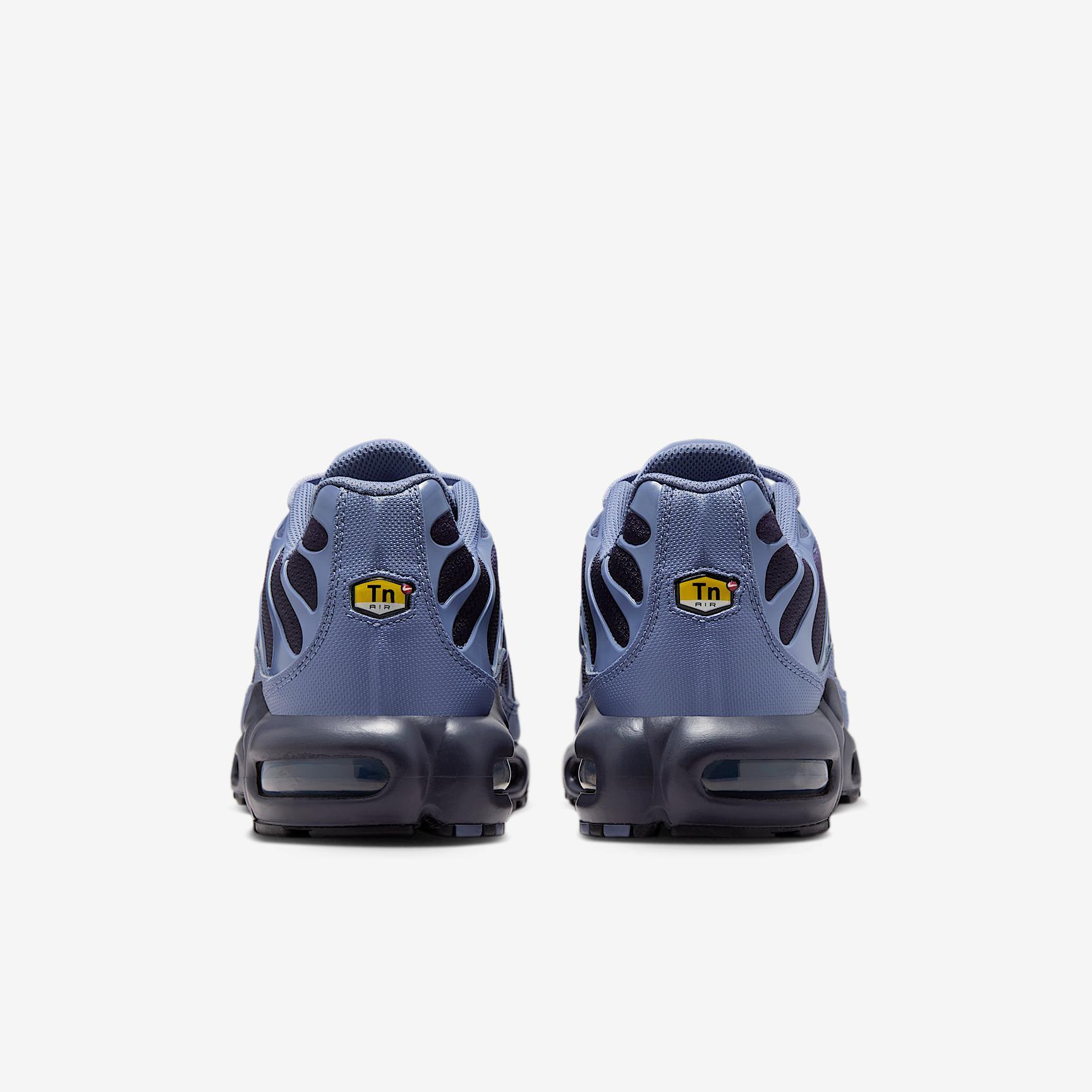 Nike Men's Air Max Plus Shoes Product Image