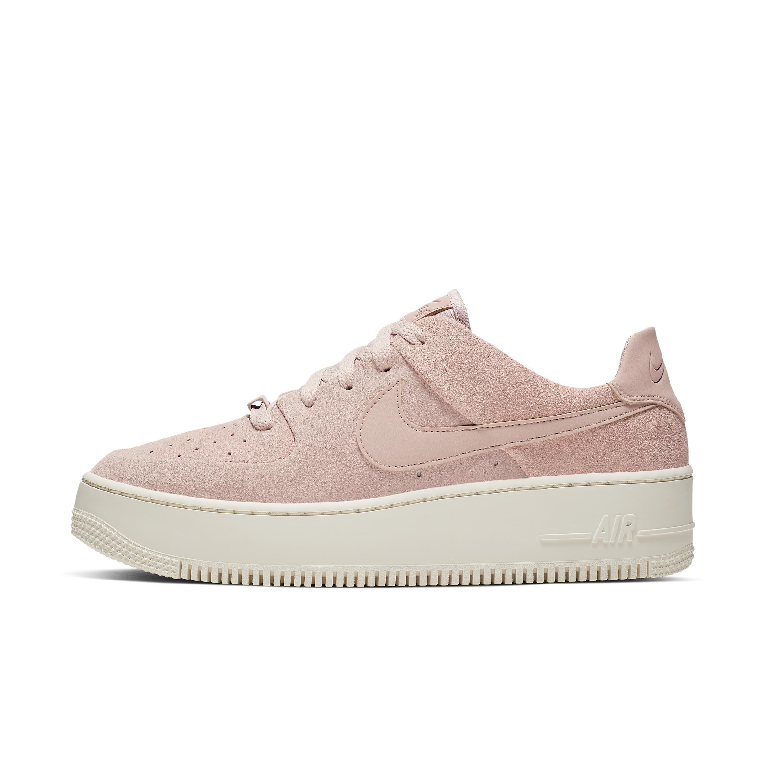 Nike Women's Air Force 1 Sage Low Shoes Product Image