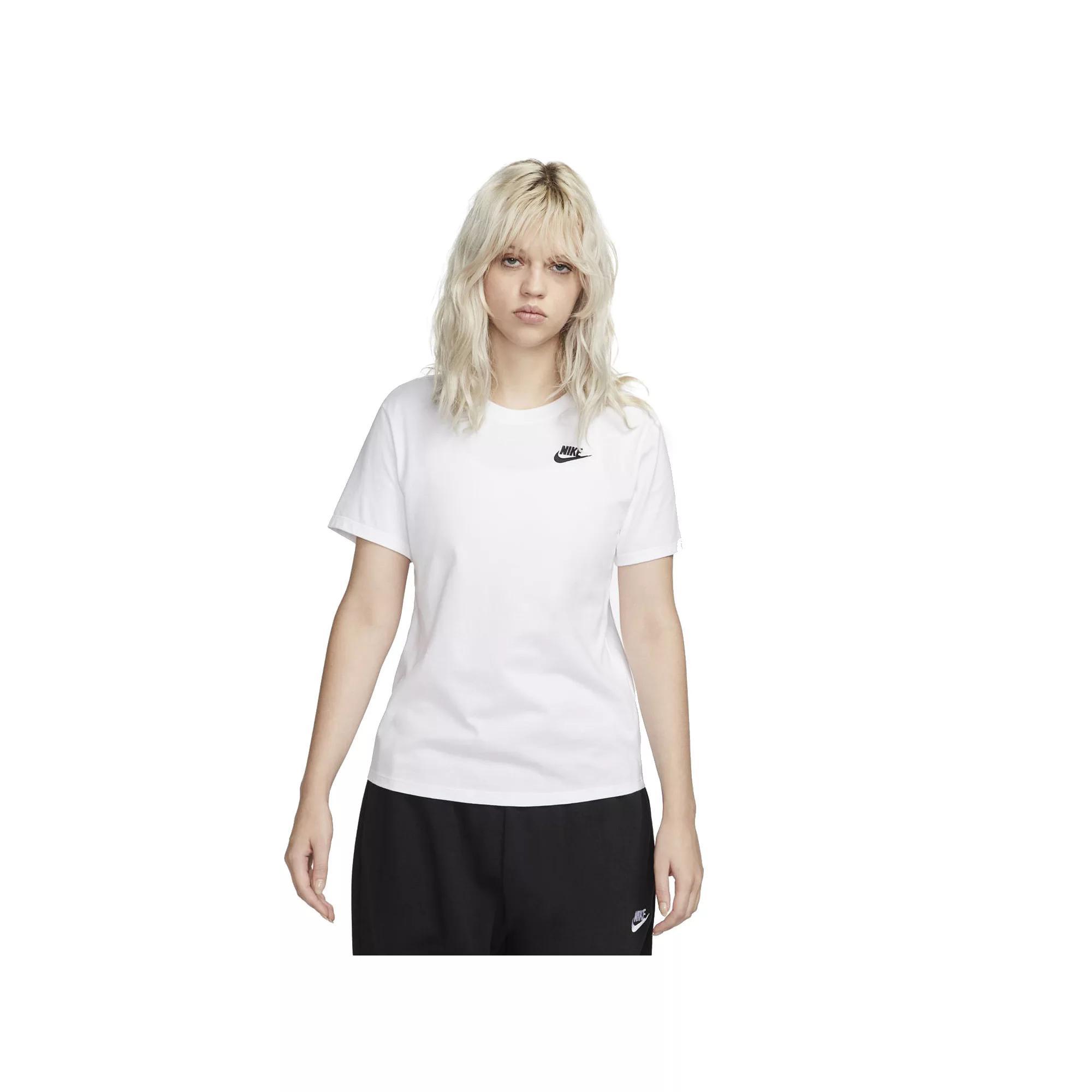 Women's Nike Sportswear Club Essentials Tee, Size: XS, Black Product Image