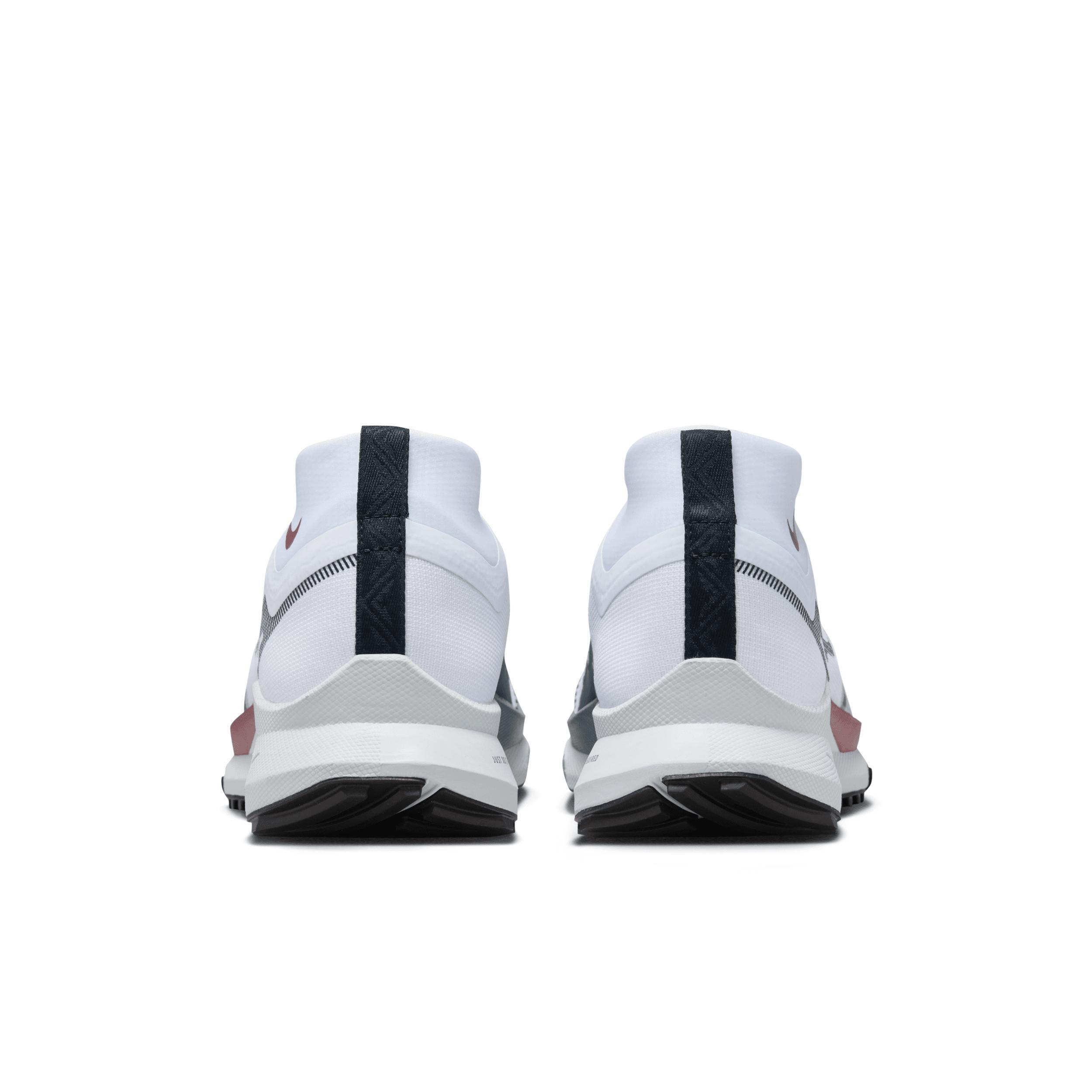 Nike Pegasus Trail 4 GORE-TEX Women's Waterproof Trail Running Shoes Product Image
