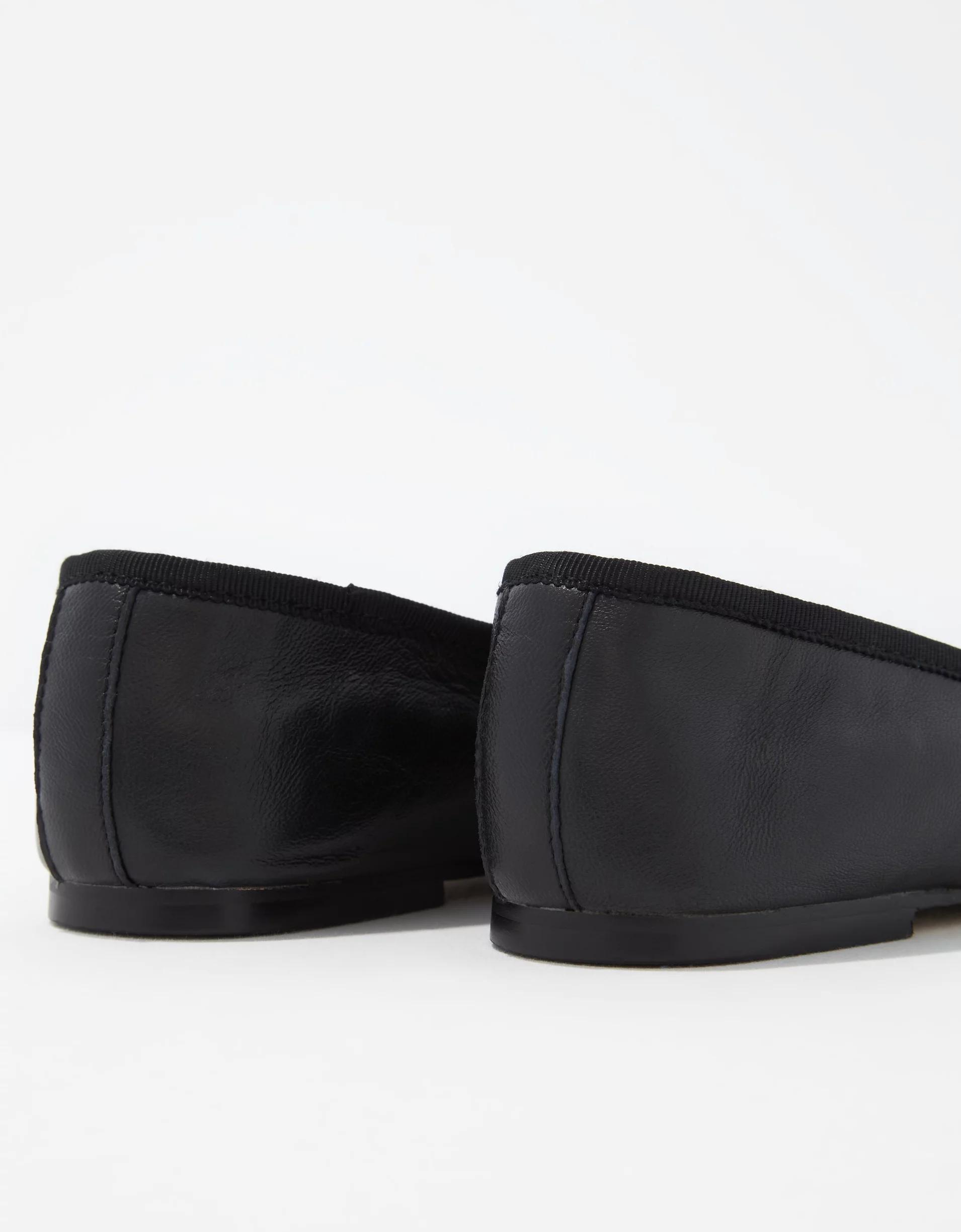 Steve Madden Women's Blossoms Black Leather Shoes Product Image