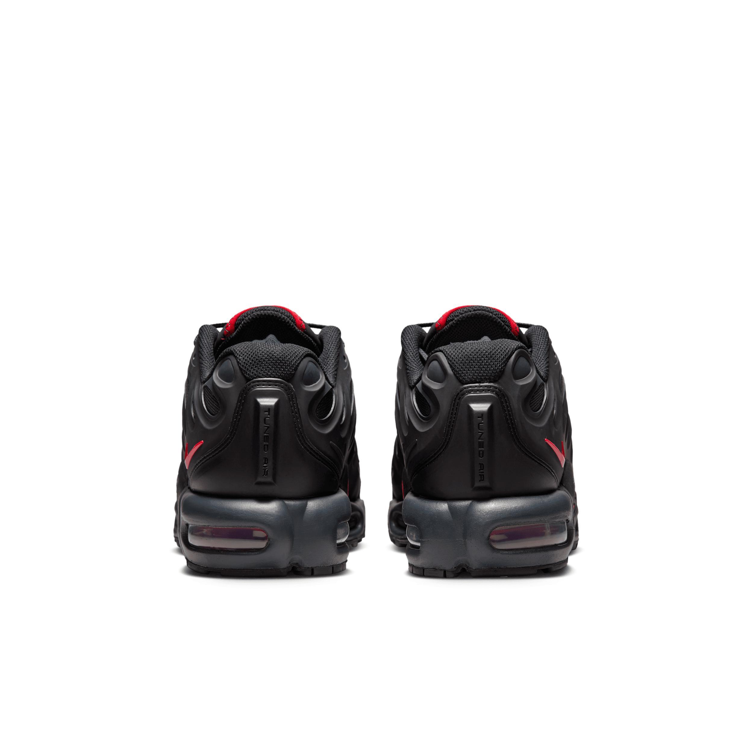 Nike Men's Air Max Plus Drift Shoes Product Image