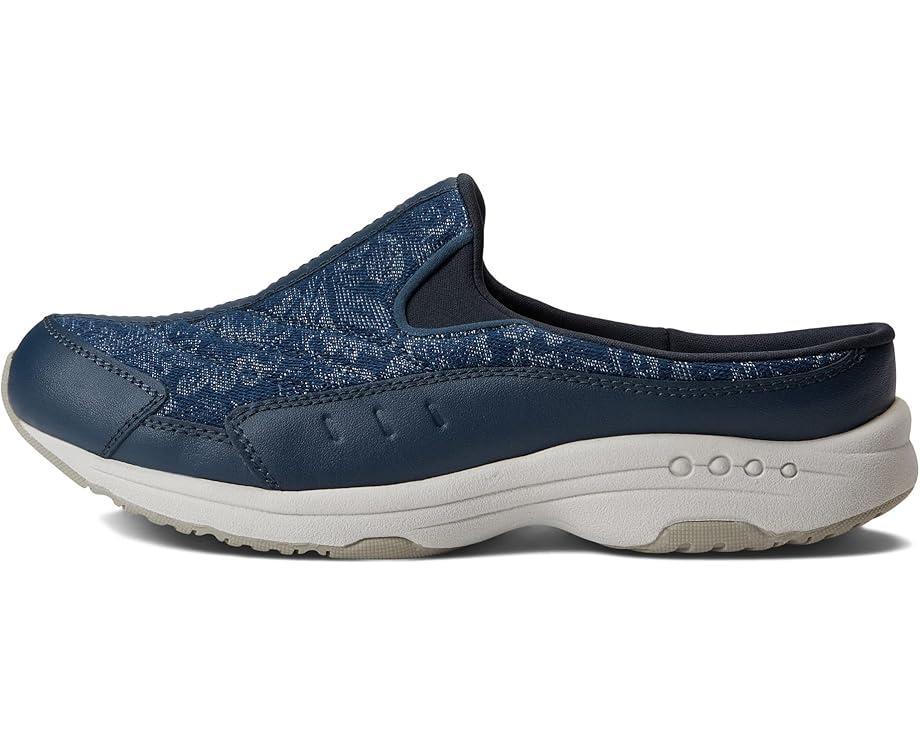Women's Easy Spirit Traveltime 304 Product Image