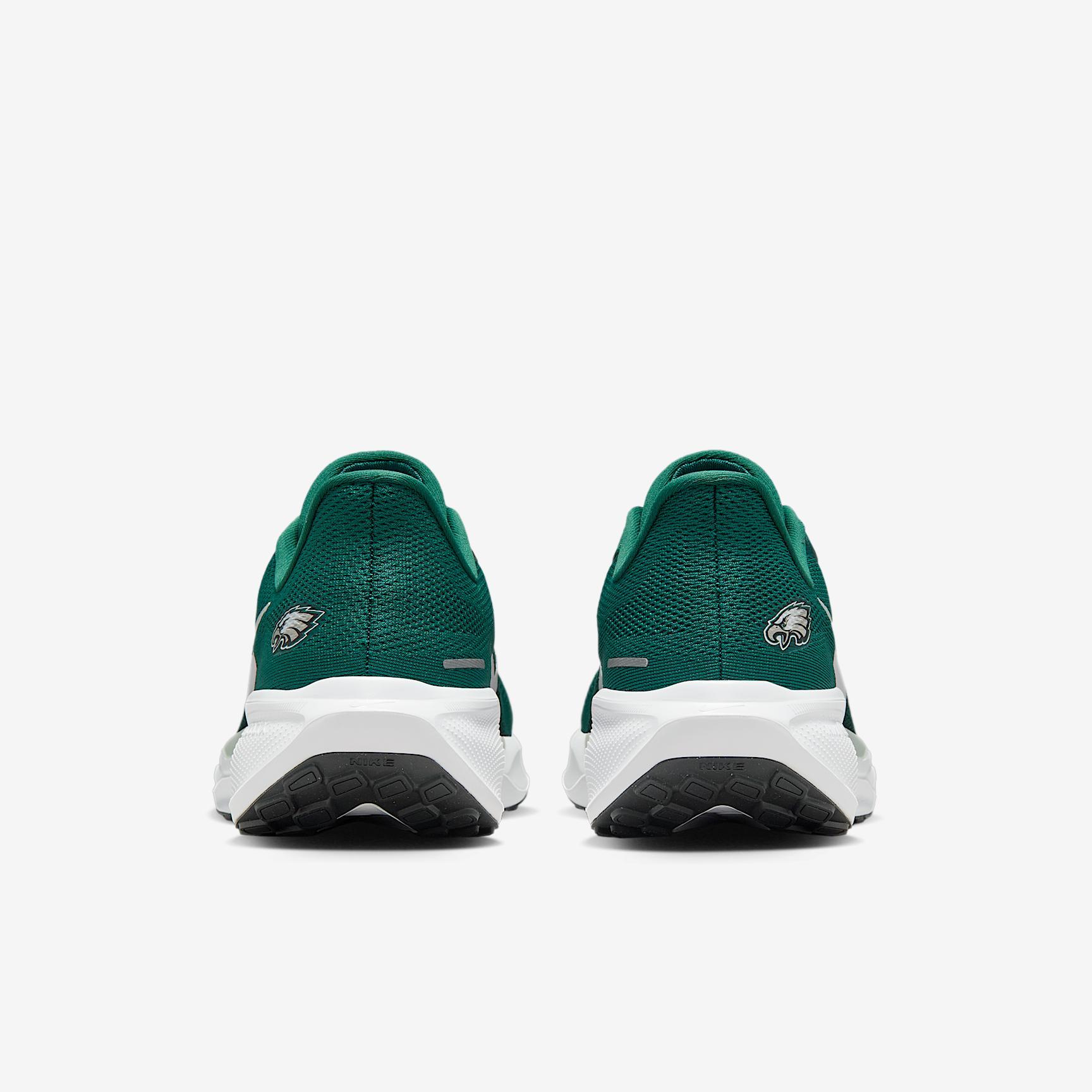 Philadelphia Eagles Pegasus 41 Men's Nike NFL Road Running Shoes Product Image