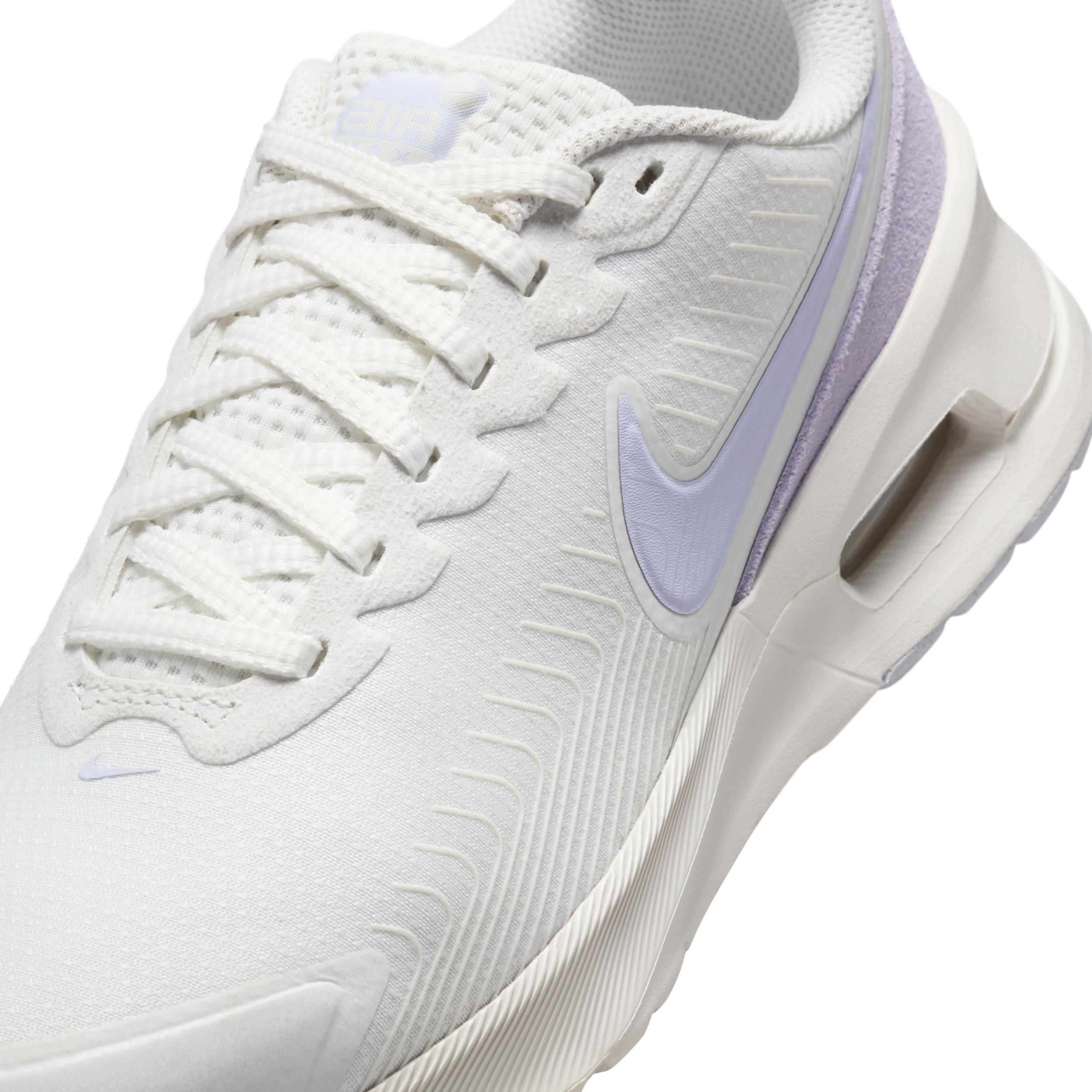 Nike Air Max Nuaxis SE Women's Shoes Product Image