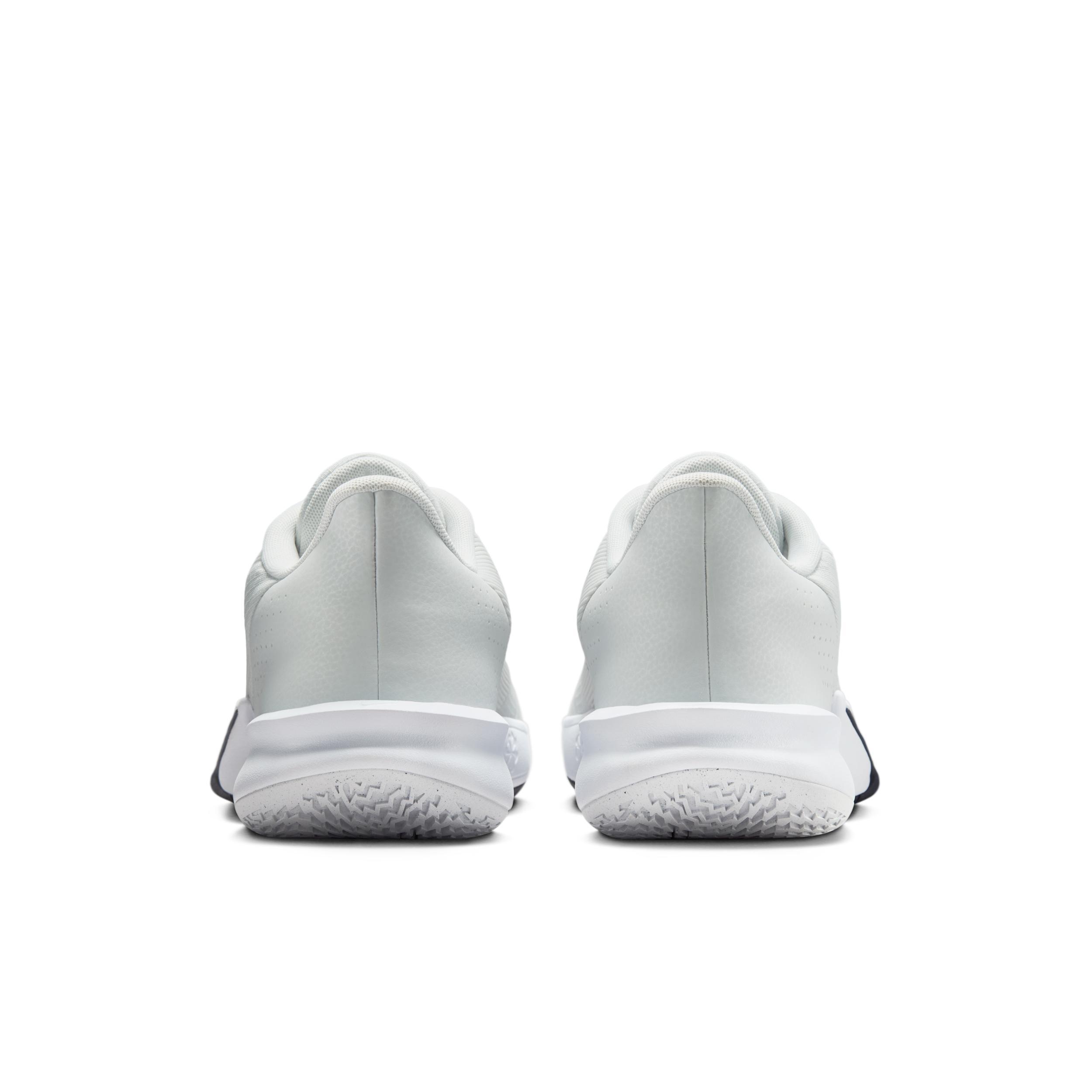 Nike Men's Precision 7 Basketball Shoes Product Image