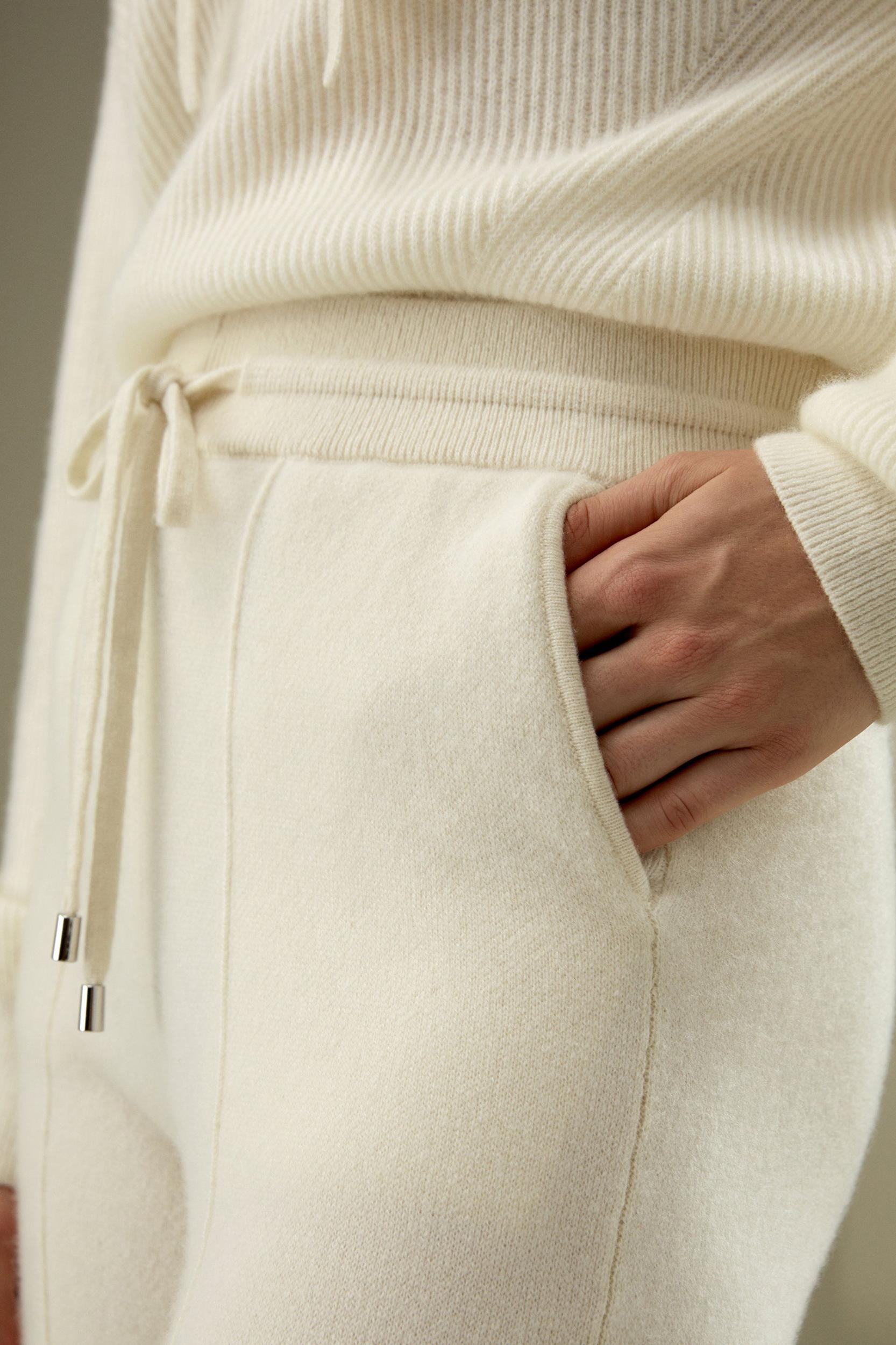 Fluid Cashmere Sweatpants Product Image
