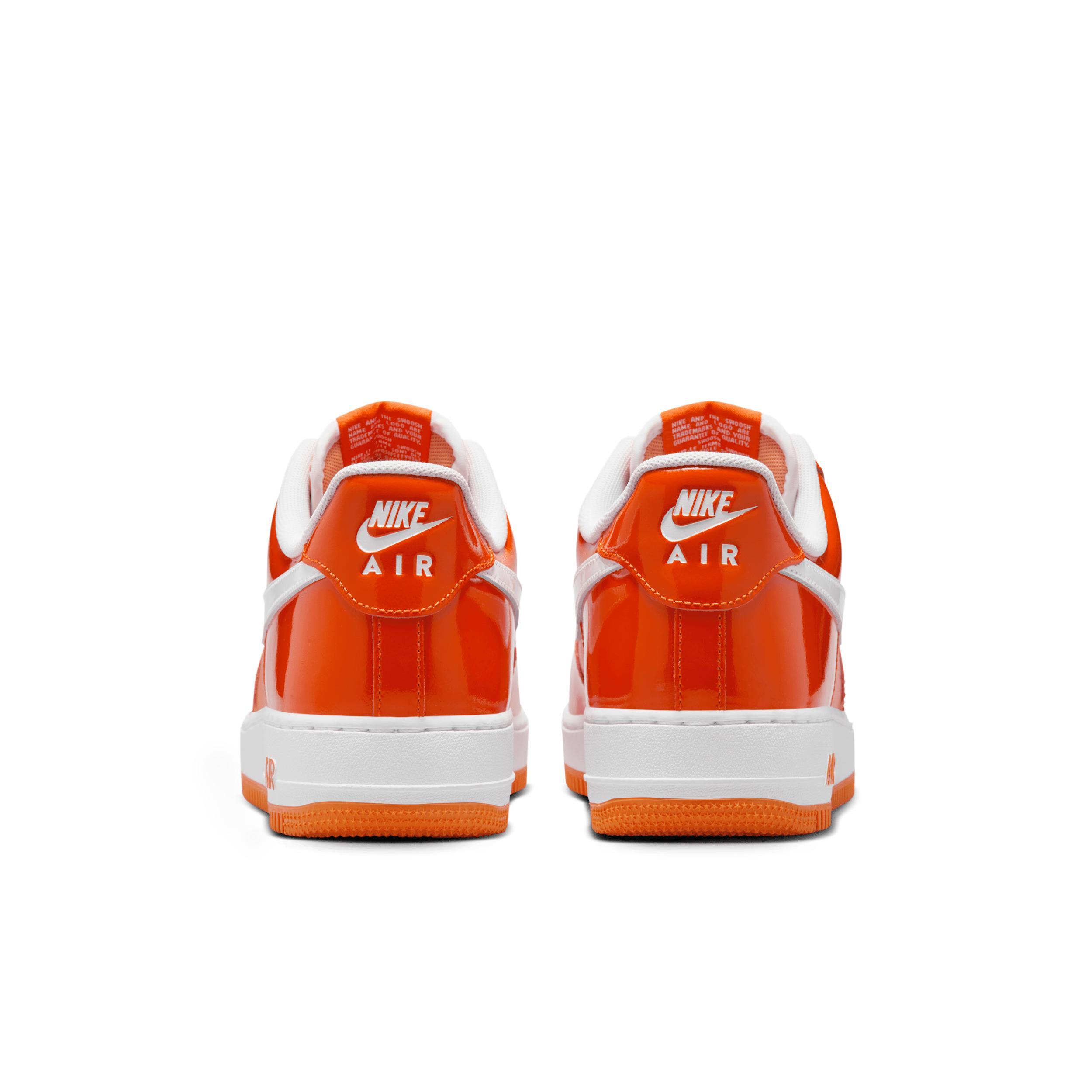 Nike Men's Air Force 1 '07 LV8 Shoes Product Image