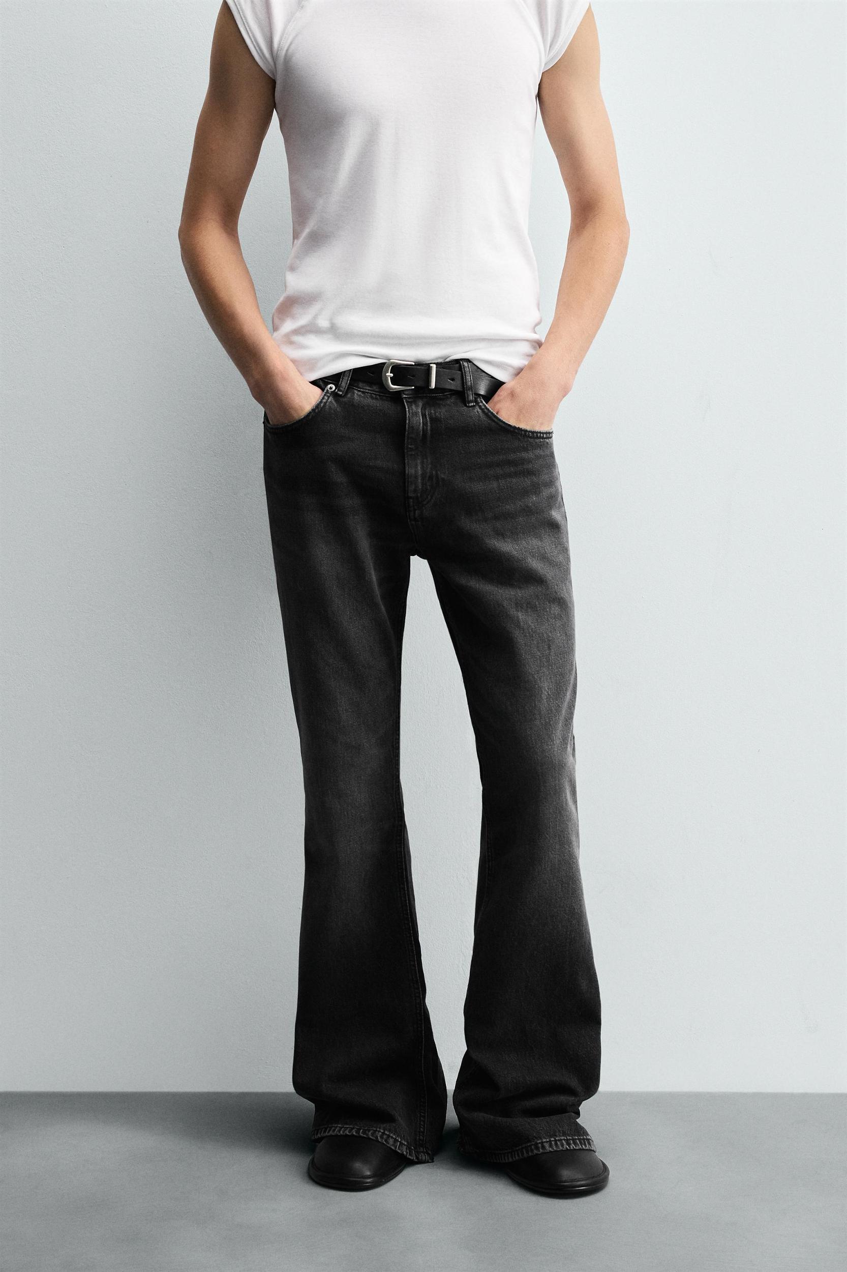 FLARE FIT JEANS Product Image