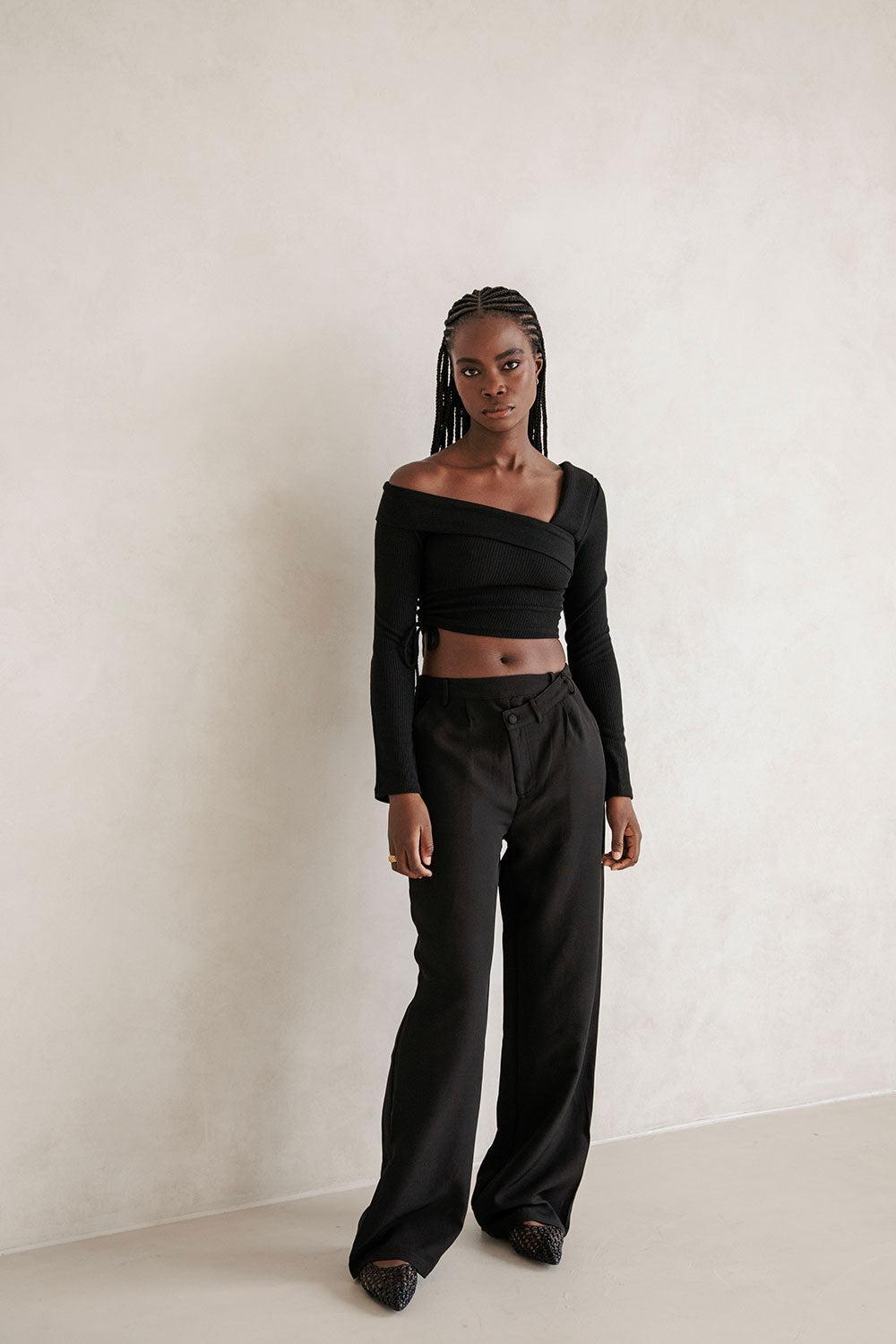 Chelsie Top - Black Product Image
