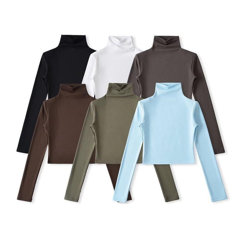Long-Sleeve Turtleneck Plain Slim Fit Crop T-Shirt Product Image