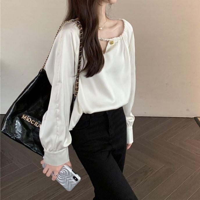 Puff-Sleeve Notch Neck Plain Blouse Product Image