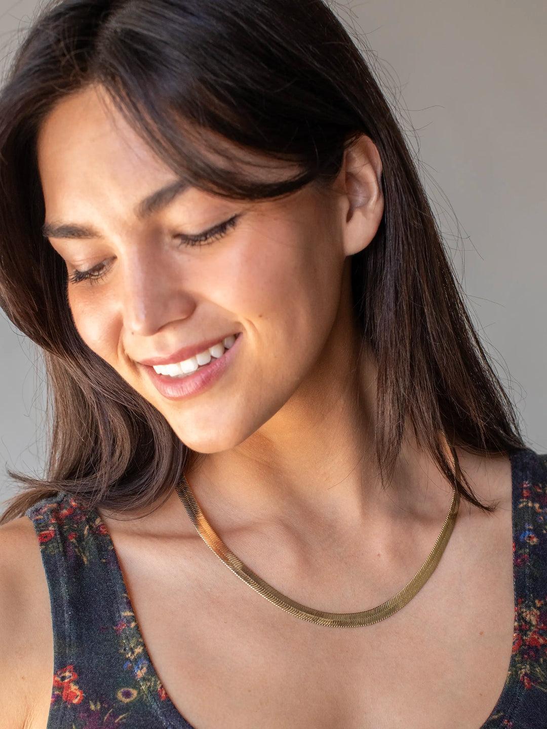 Gold Snake Necklace Product Image