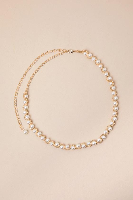 Luxe Guarantee Gold Pearl Chain Belt Product Image