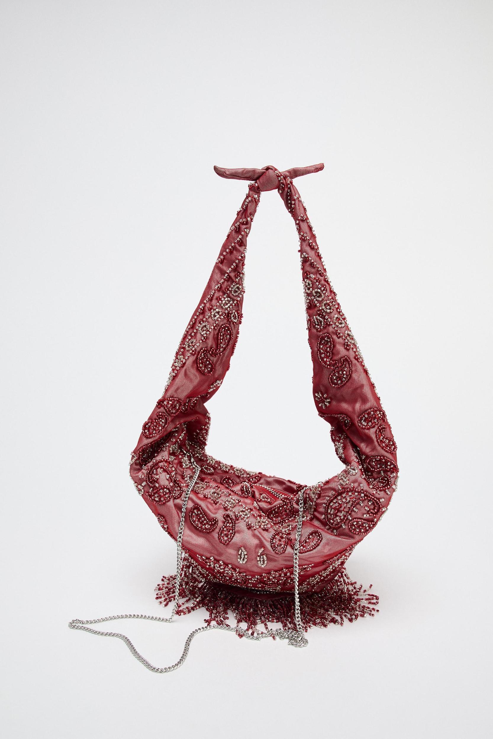 BEADED WOVEN BAG Product Image