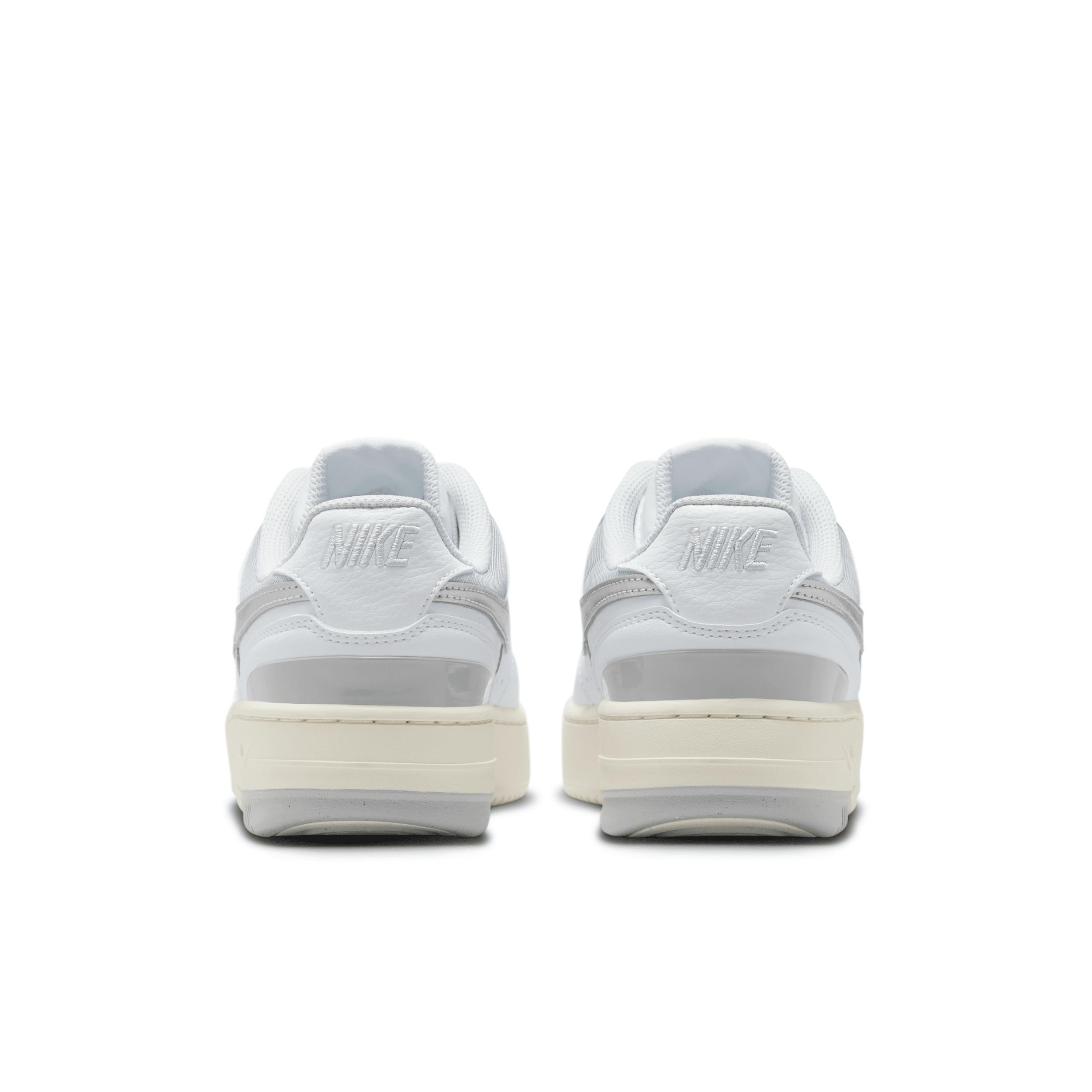 Nike Women's Gamma Force Shoes Product Image