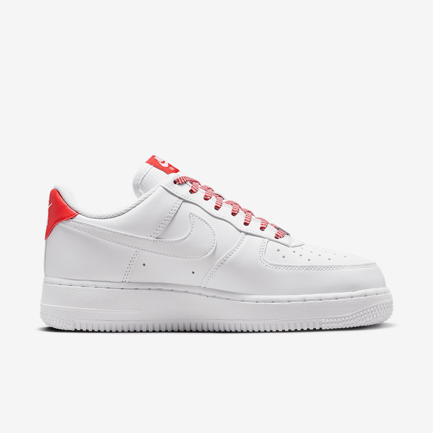 Nike Women's Air Force 1 '07 Shoes Product Image
