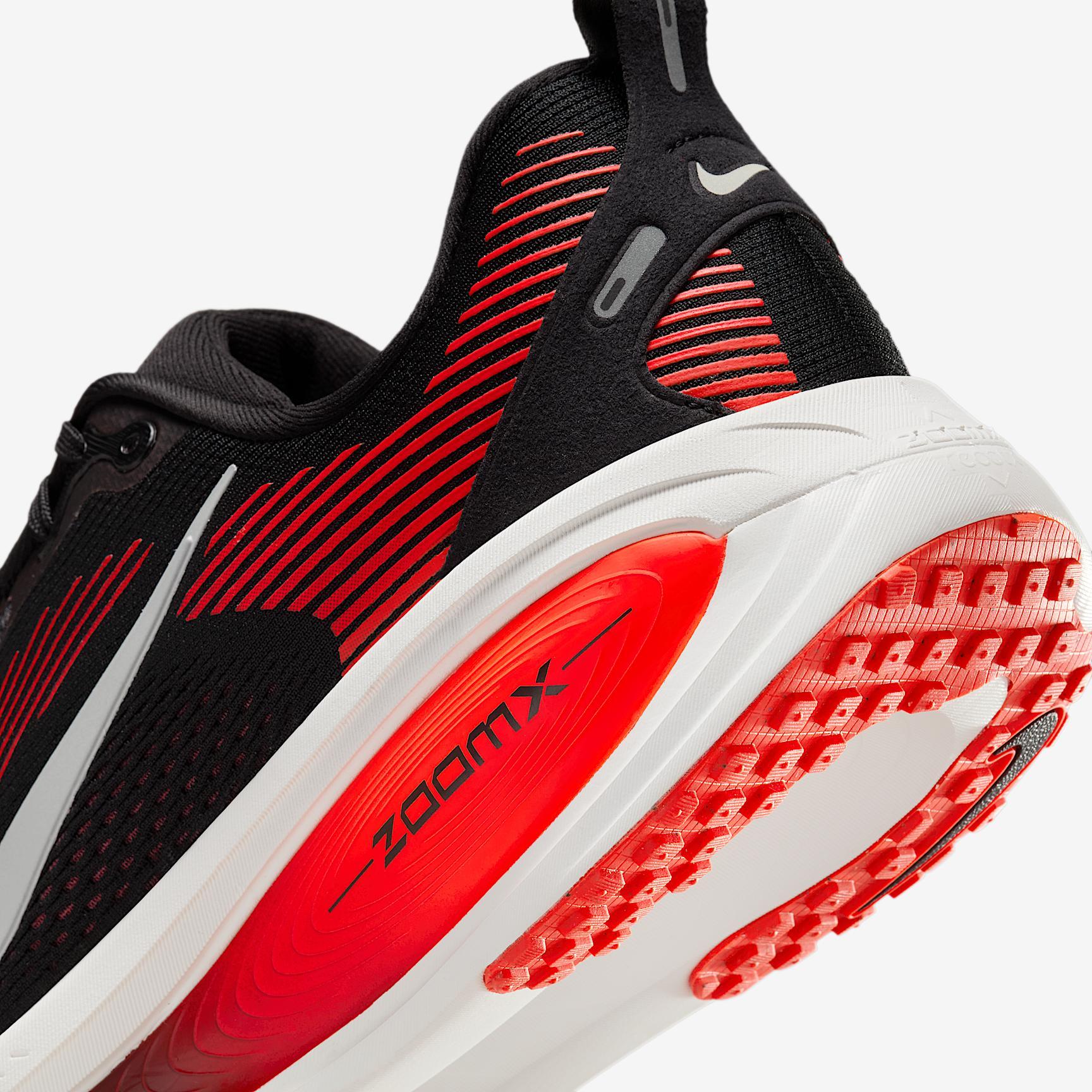 Nike Men's Vomero 18 Road Running Shoes Product Image