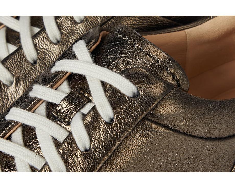 Women's Clarks Hollyhock Walk Product Image