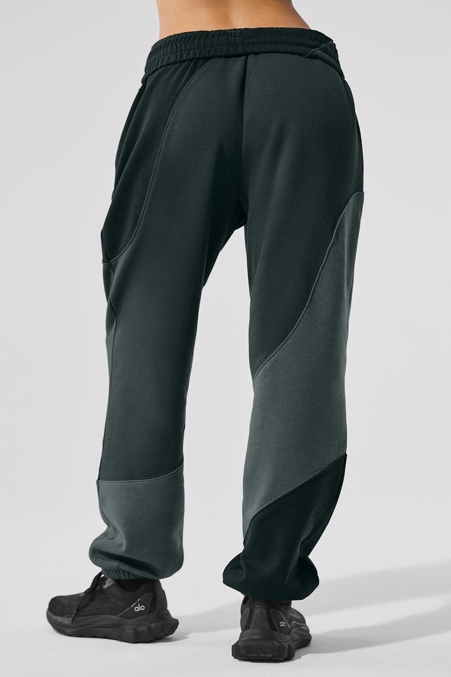 Alo Yoga | Make Waves Sweatpant Size: XL WOMEN/L MEN Product Image