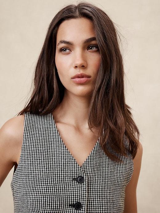 Wool-Blend Houndstooth Vest Product Image