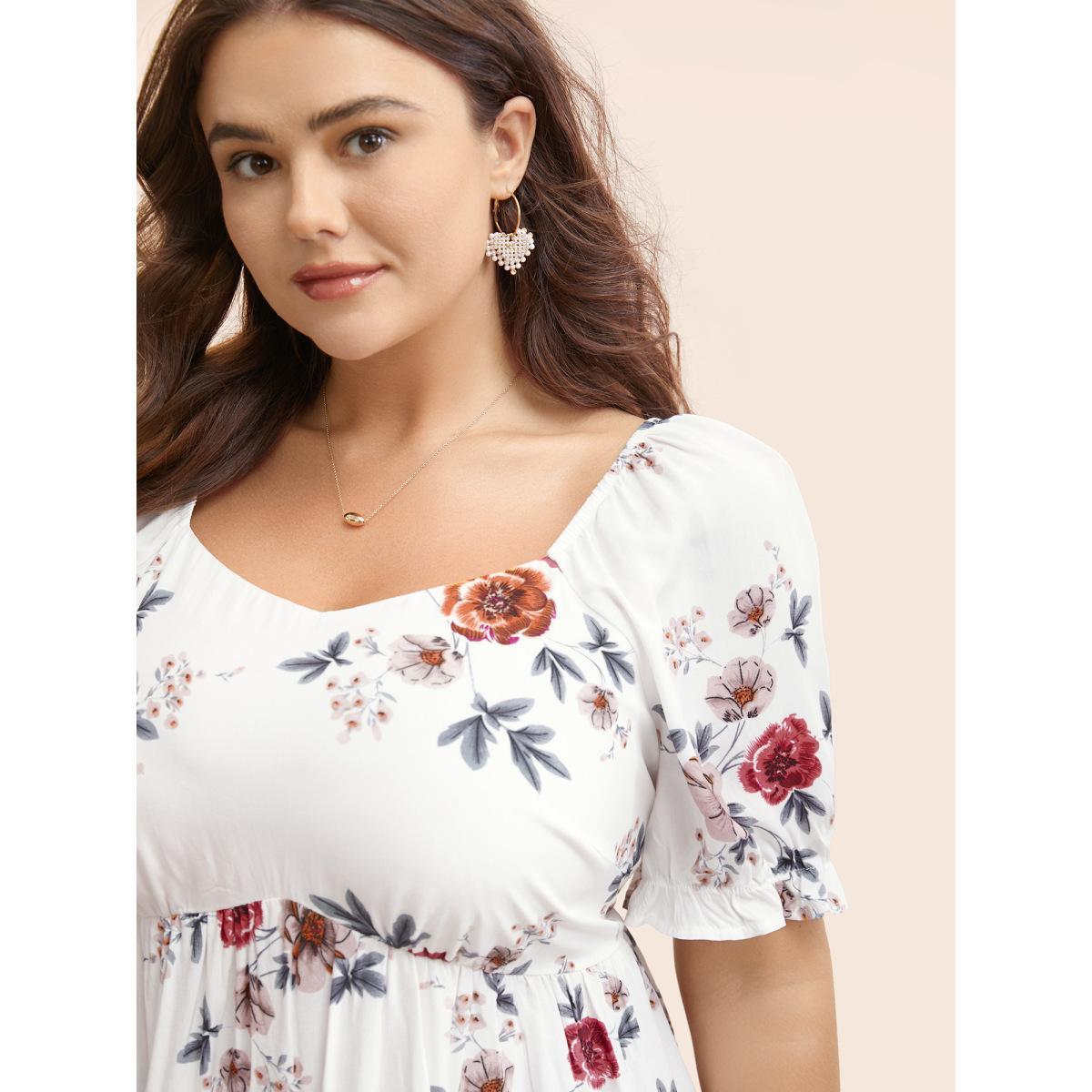 Plus Size White Floral Print Square Neck Gathered Puff Sleeve Blouse Women Elegant Short sleeve Heart neckline Dailywear Blouses BloomChic 18-20/2X Product Image