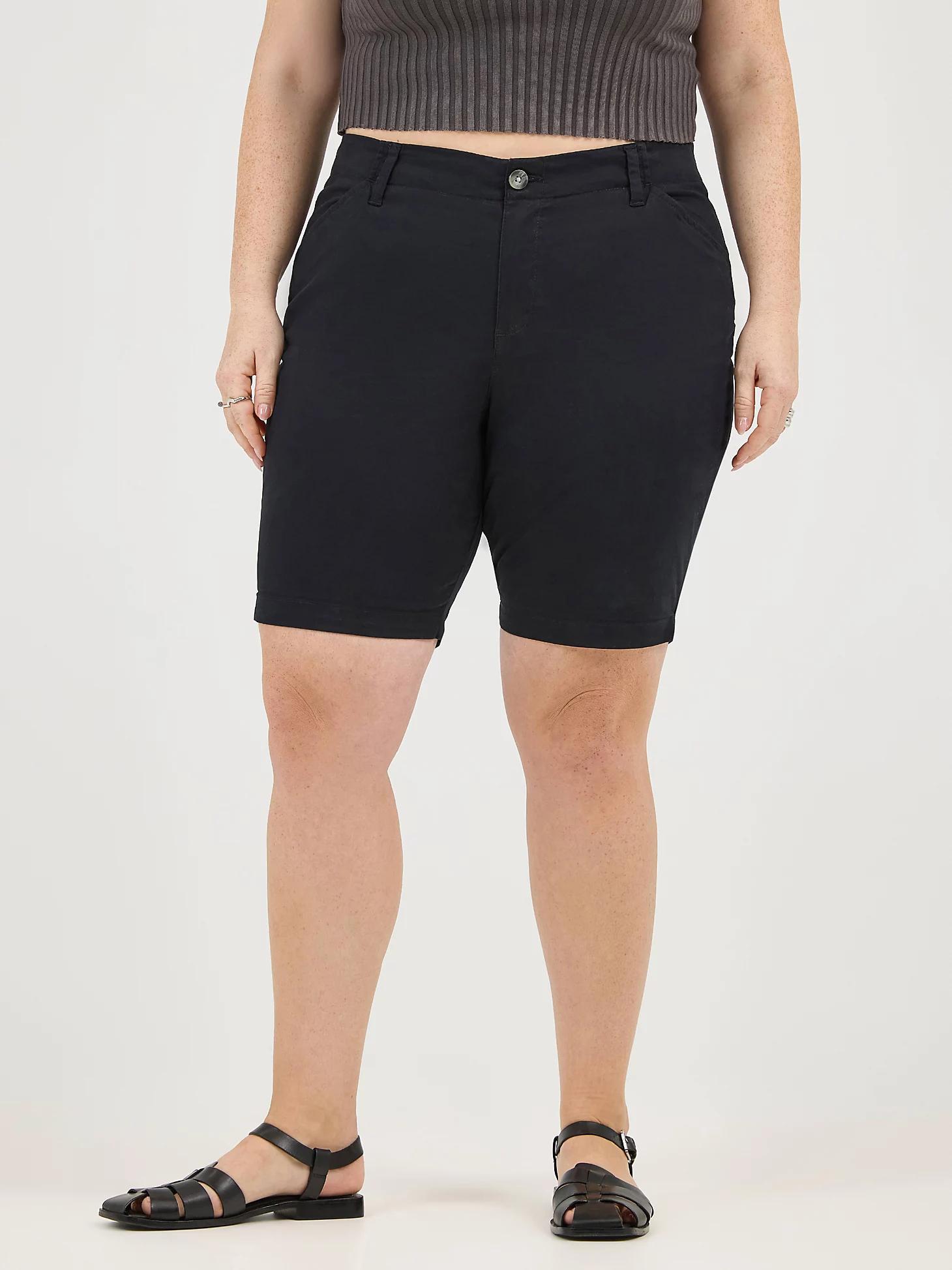 Women’s Regular Fit Chino Bermuda Shorts (Plus) | Lee® Product Image