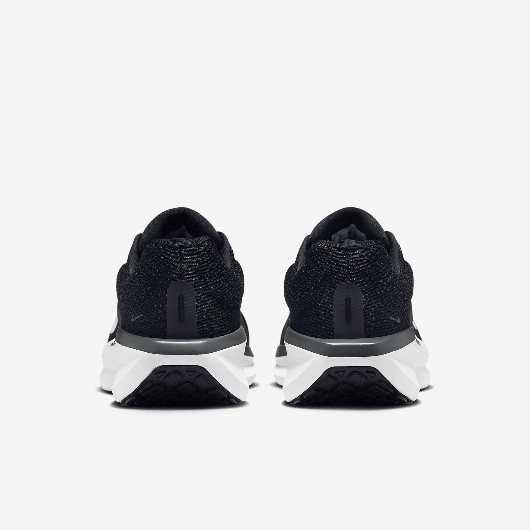 Nike Men's Winflo 11 Road Running Shoes (Extra Wide) Product Image