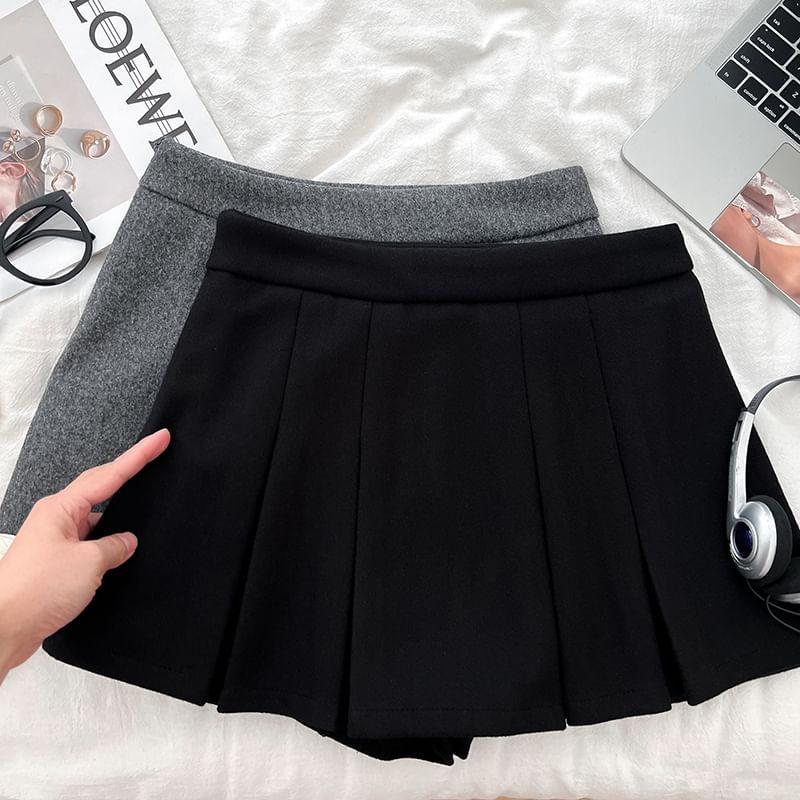 High Waist Plain Mini Pleated Skirt Product Image