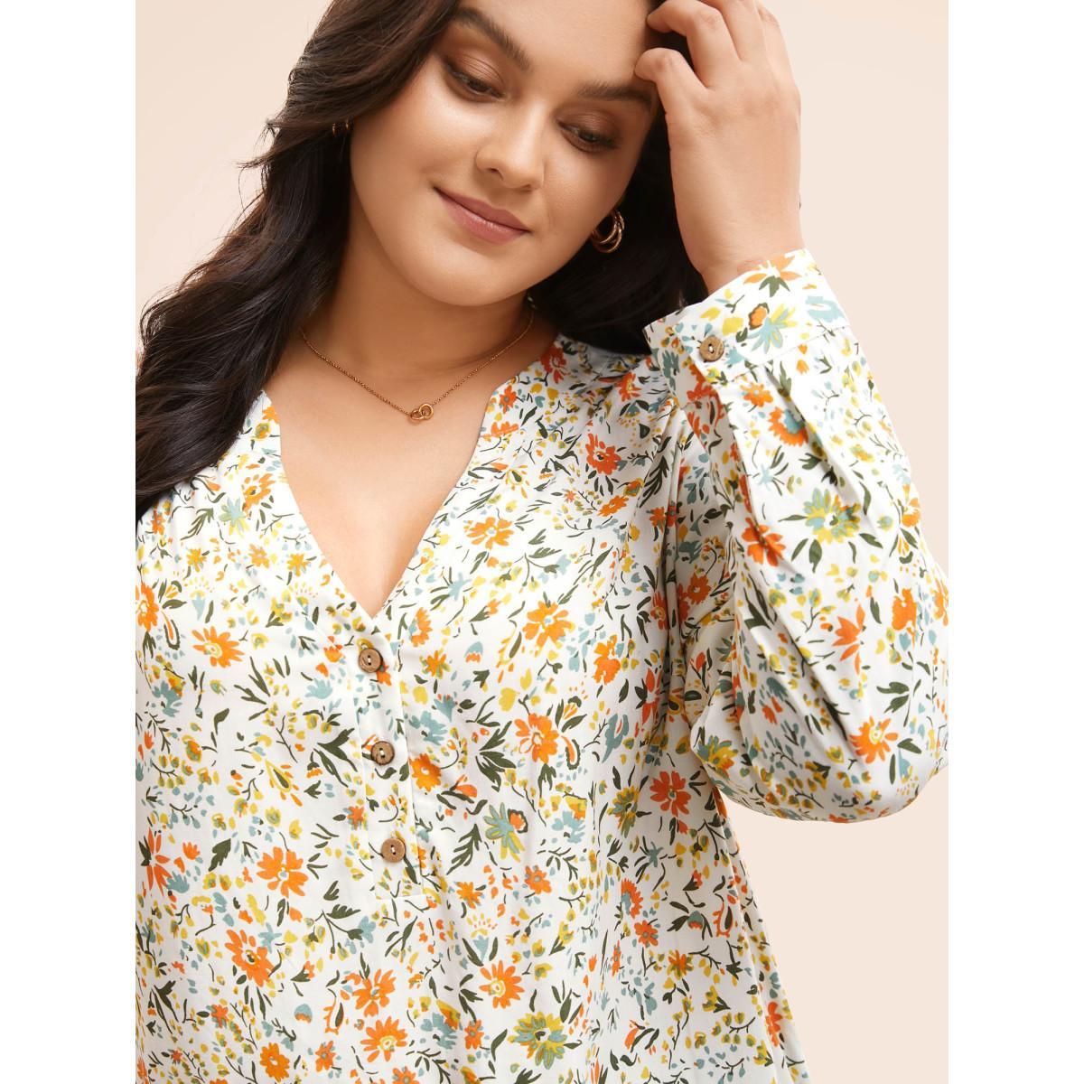 Plus Size WhiteSmoke Floral Notched Gathered Cuff Blouse Women Elegant Long Sleeve Flat collar with V-notch Everyday Blouses BloomChic 18-20/2X Product Image