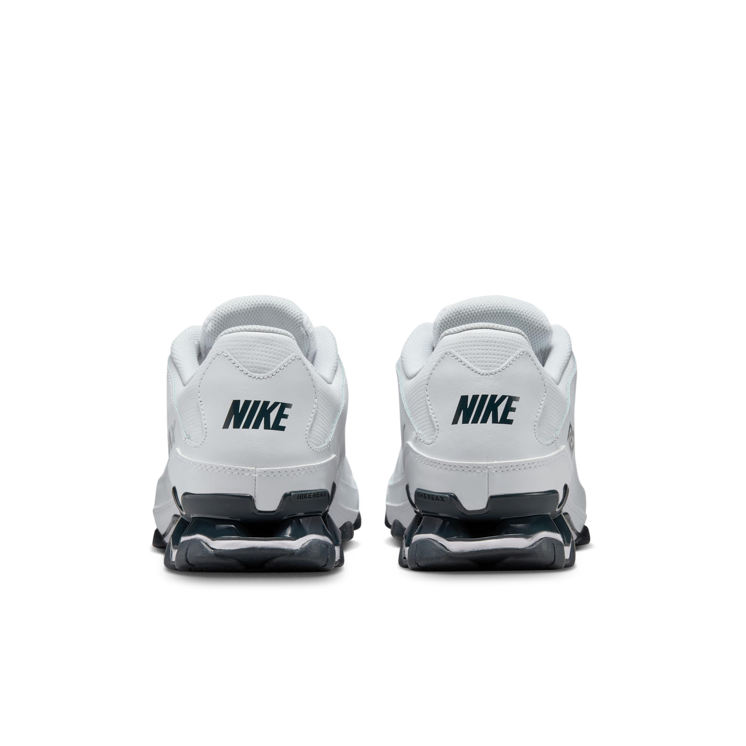Nike Men's Reax 8 TR Workout Shoes Product Image