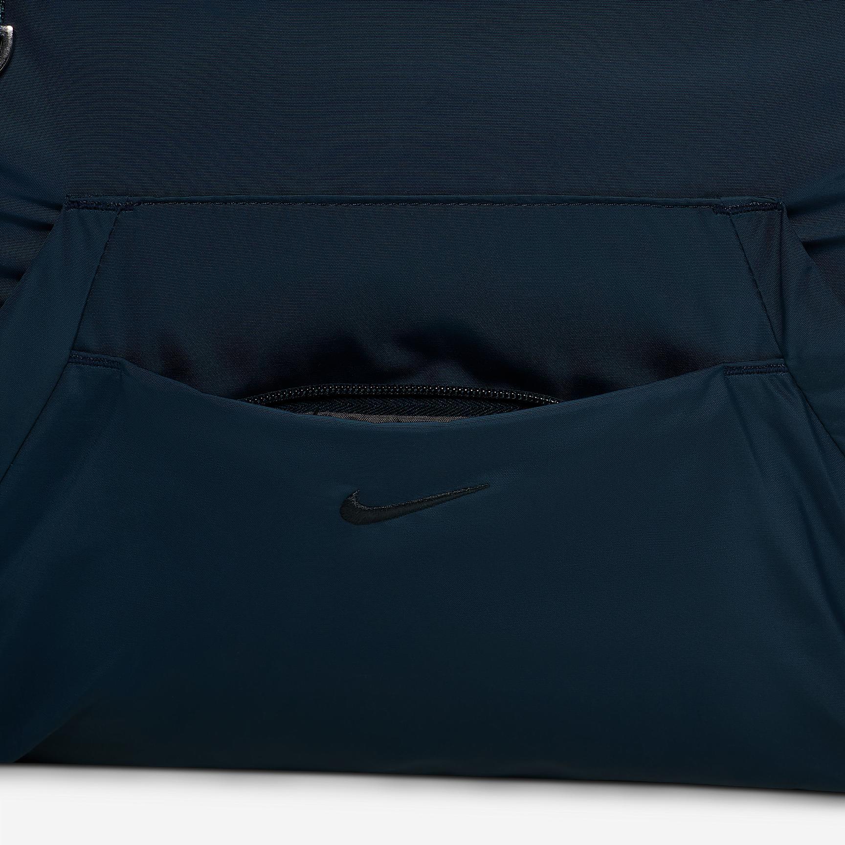 Nike One Tote Bag (25L) Product Image