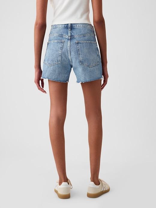 4" Low Rise Stride Denim Shorts Product Image