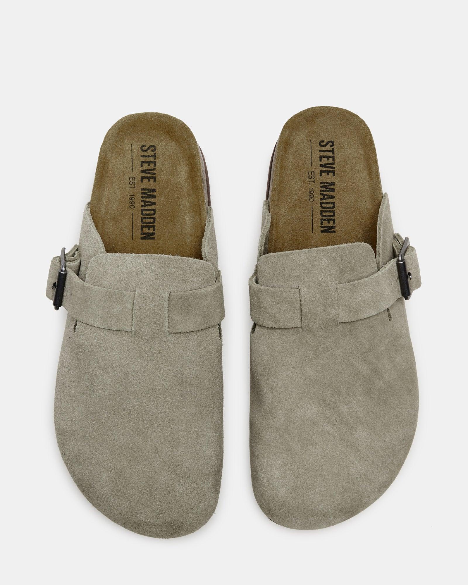 MEN'S WILDERR SLIDE AND SOCKS BUNDLE Male Product Image