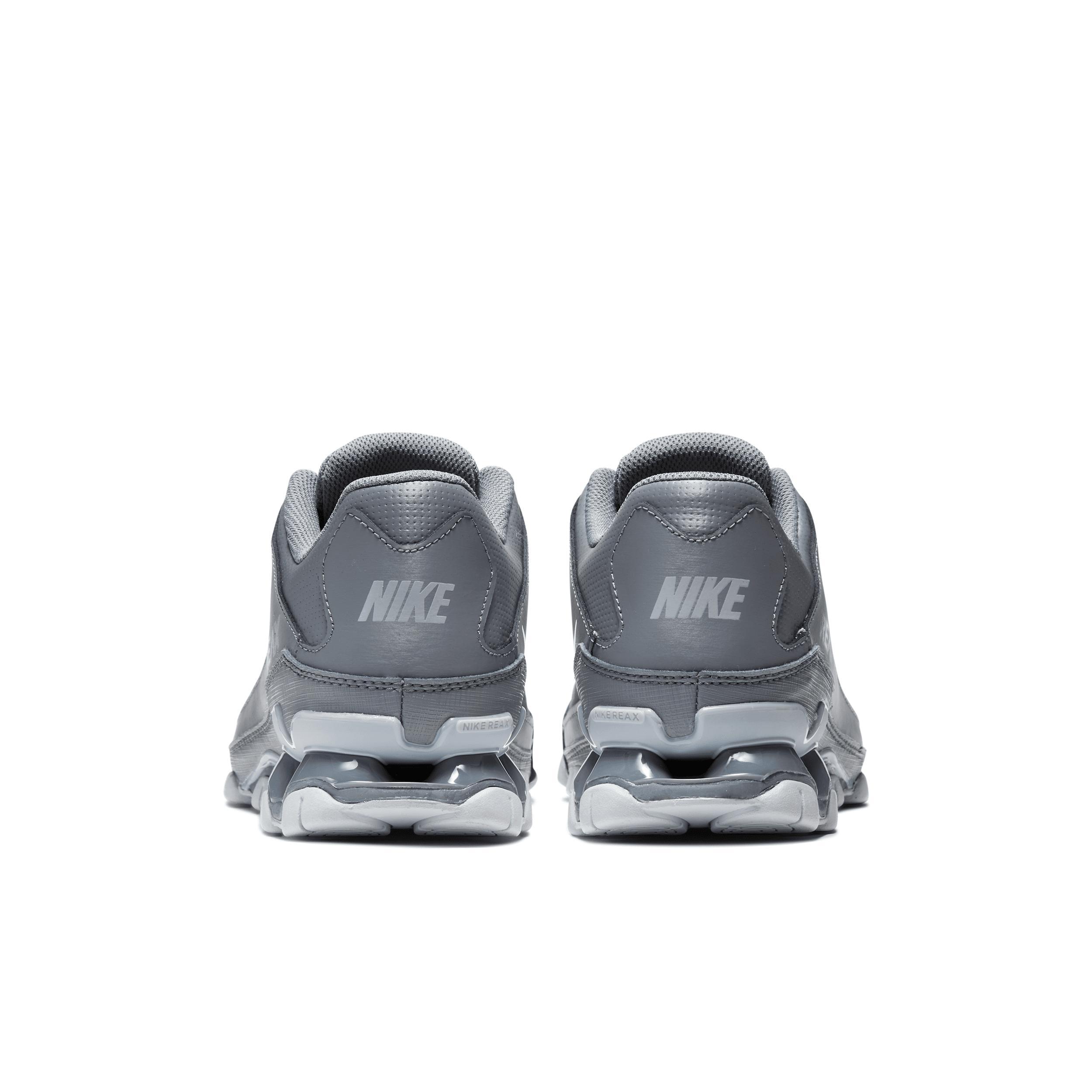 Nike Men's Reax 8 TR Workout Shoes Product Image