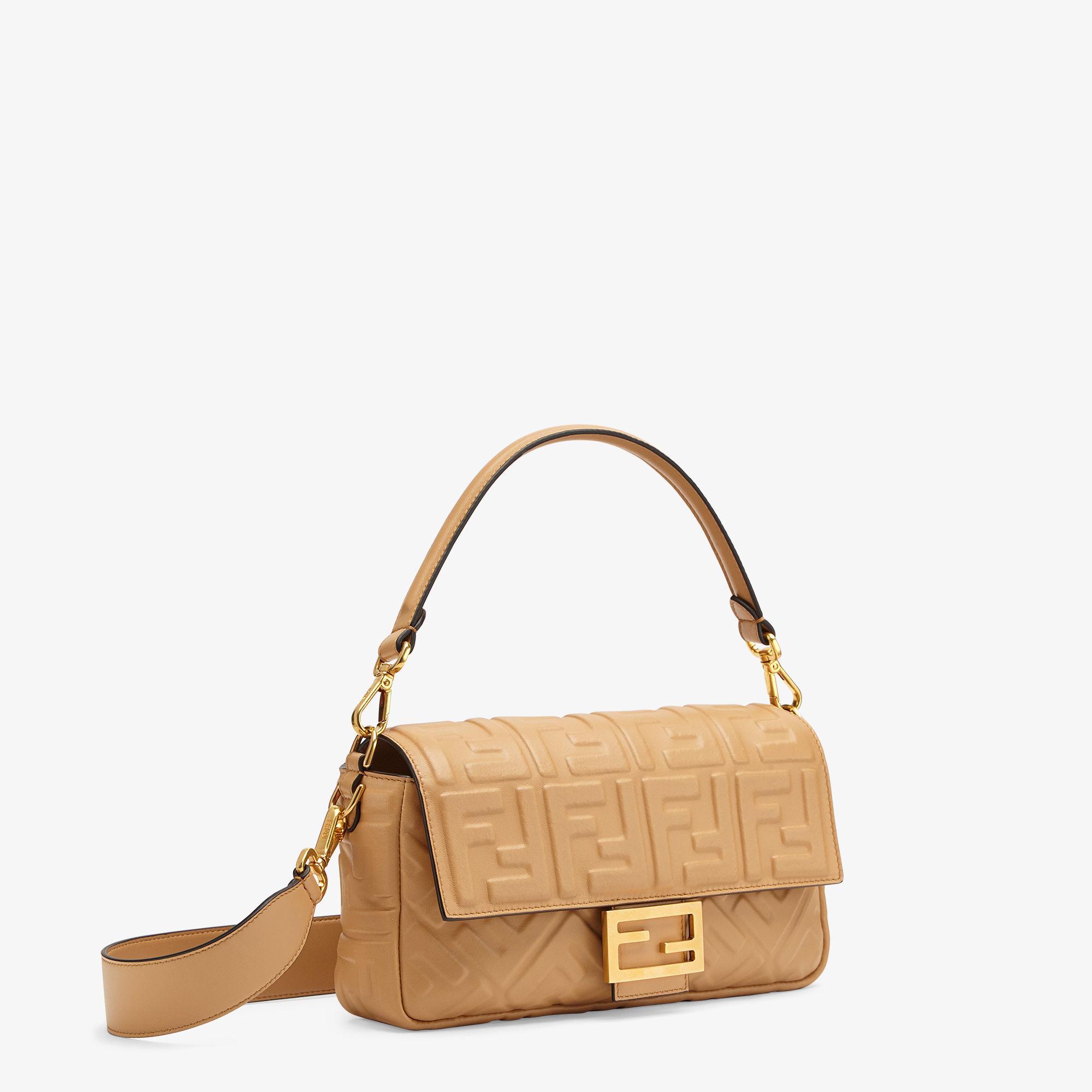 BaguetteBeige leather bag Product Image